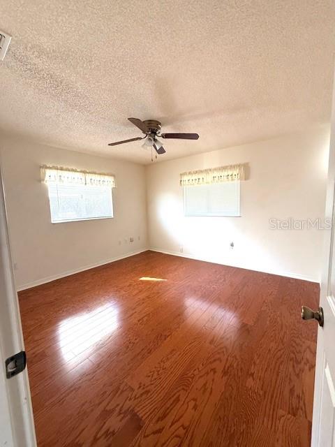 Image 21 of 34 For 17576 96th Court