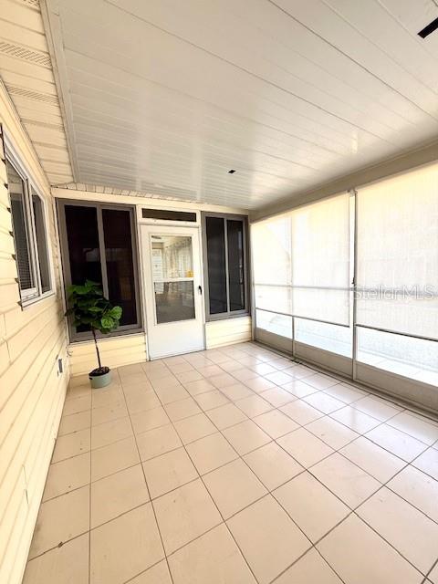 Image 26 of 34 For 17576 96th Court