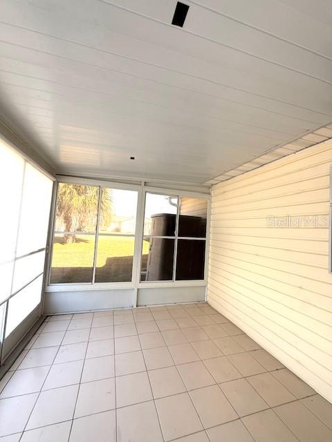 Image 27 of 34 For 17576 96th Court