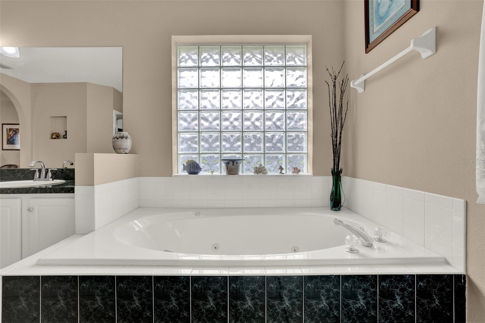 Image 26 of 56 For 11637 Grand Bay Blvd