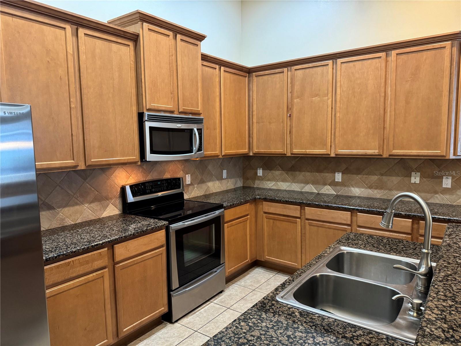 Image 15 of 46 For 1923 Jean Marie Drive