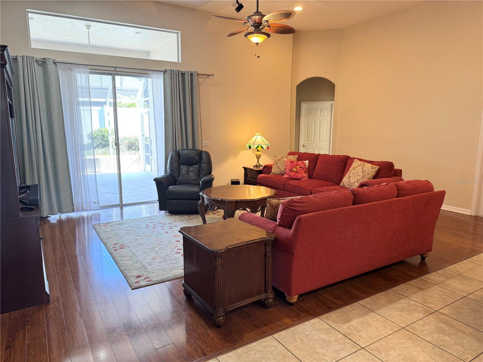 Image 20 of 46 For 1923 Jean Marie Drive