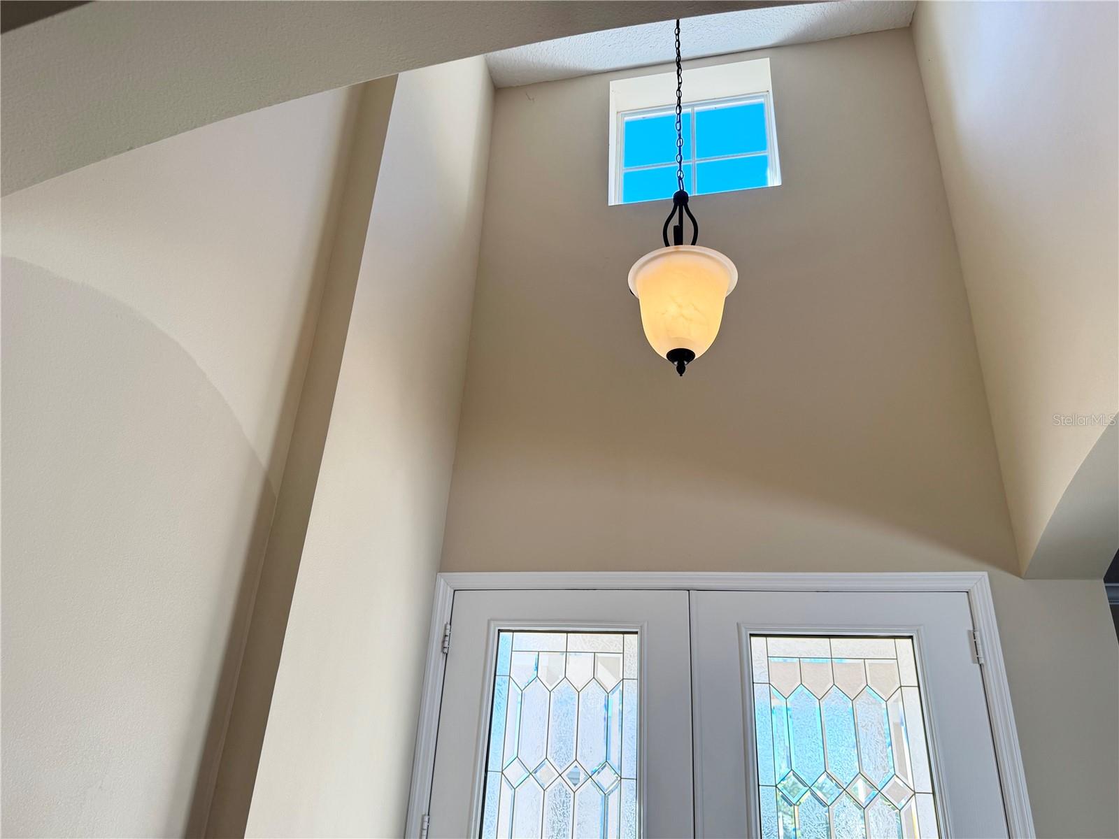 Image 9 of 46 For 1923 Jean Marie Drive