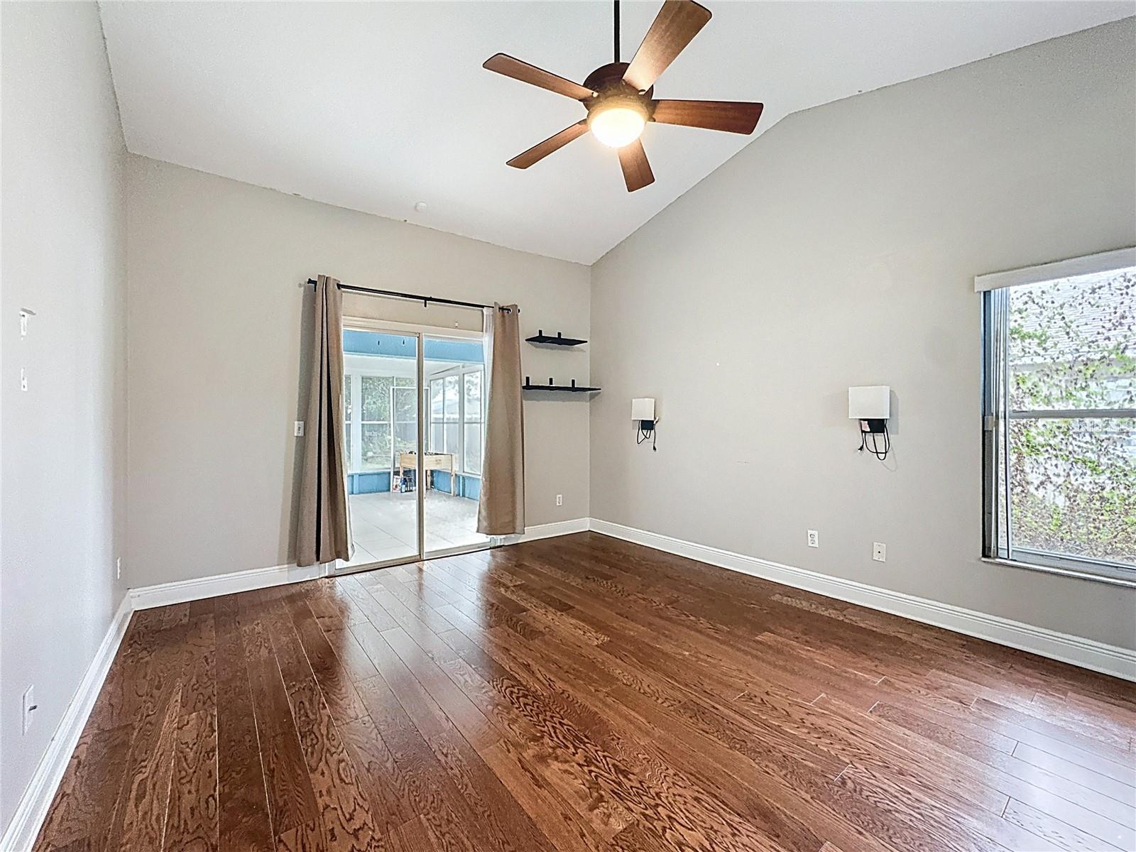 Image 13 of 40 For 917 Marquee Drive