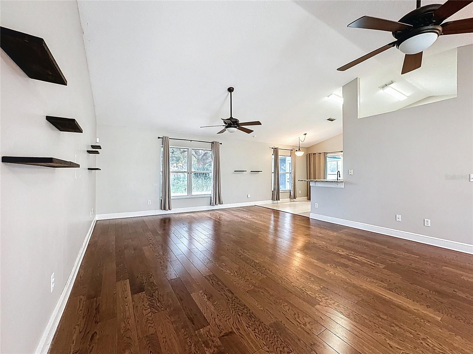 Image 15 of 40 For 917 Marquee Drive