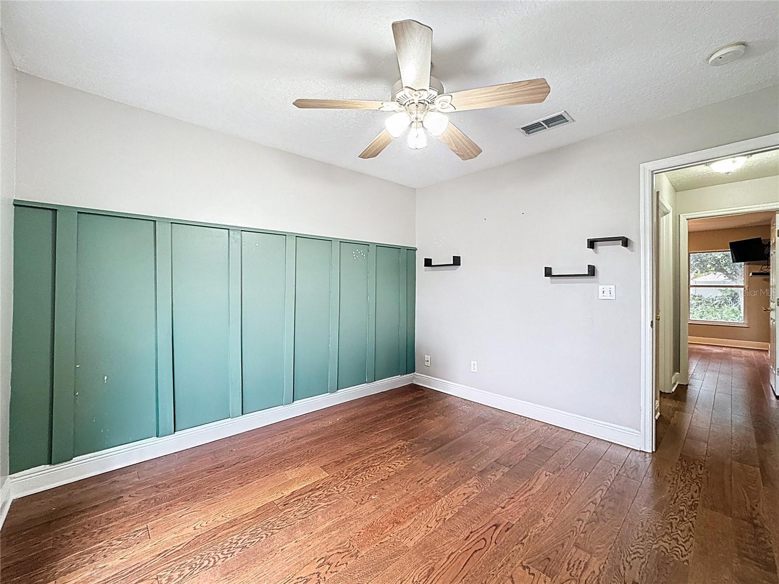 Image 36 of 40 For 917 Marquee Drive