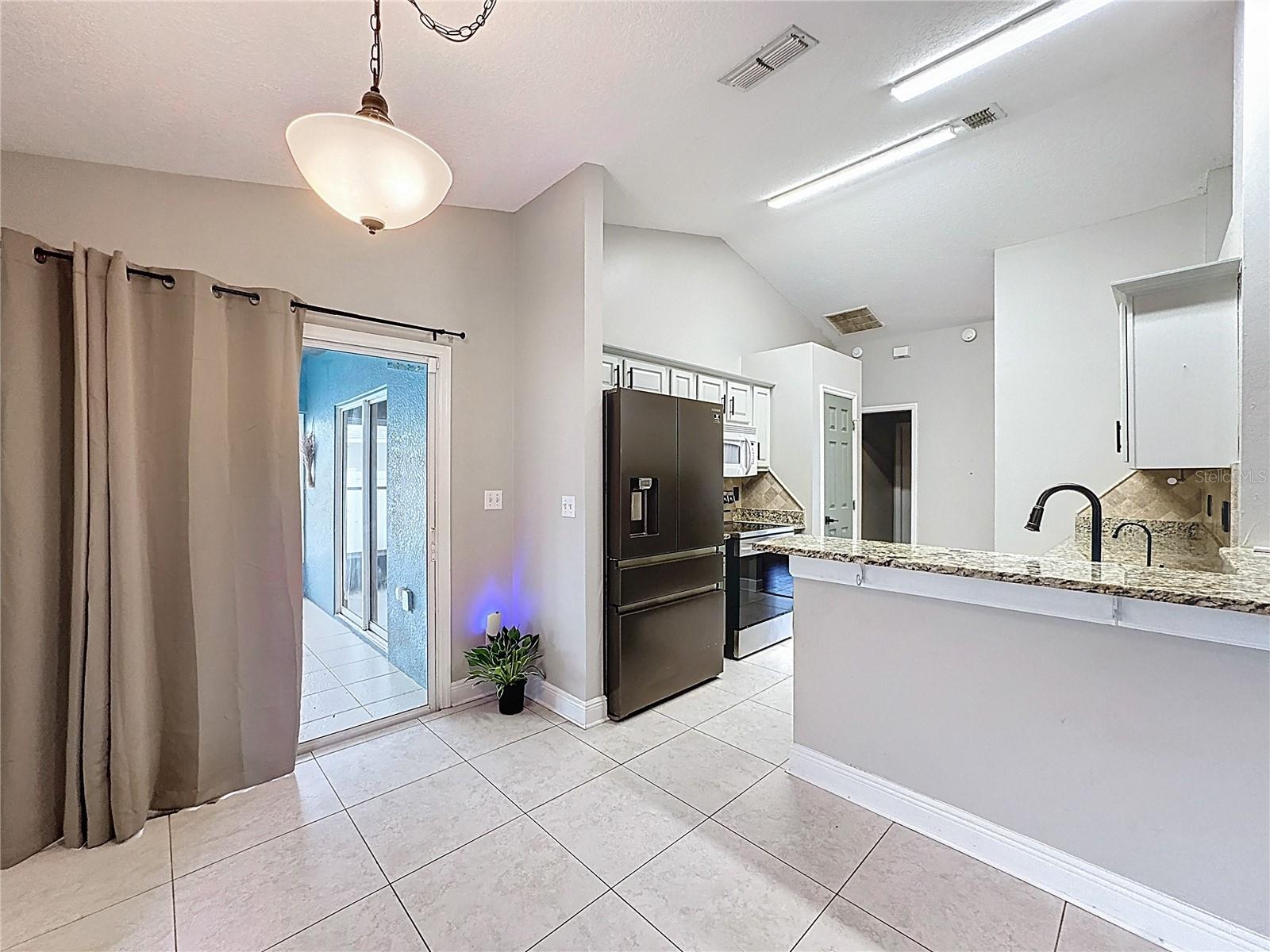 Image 5 of 40 For 917 Marquee Drive