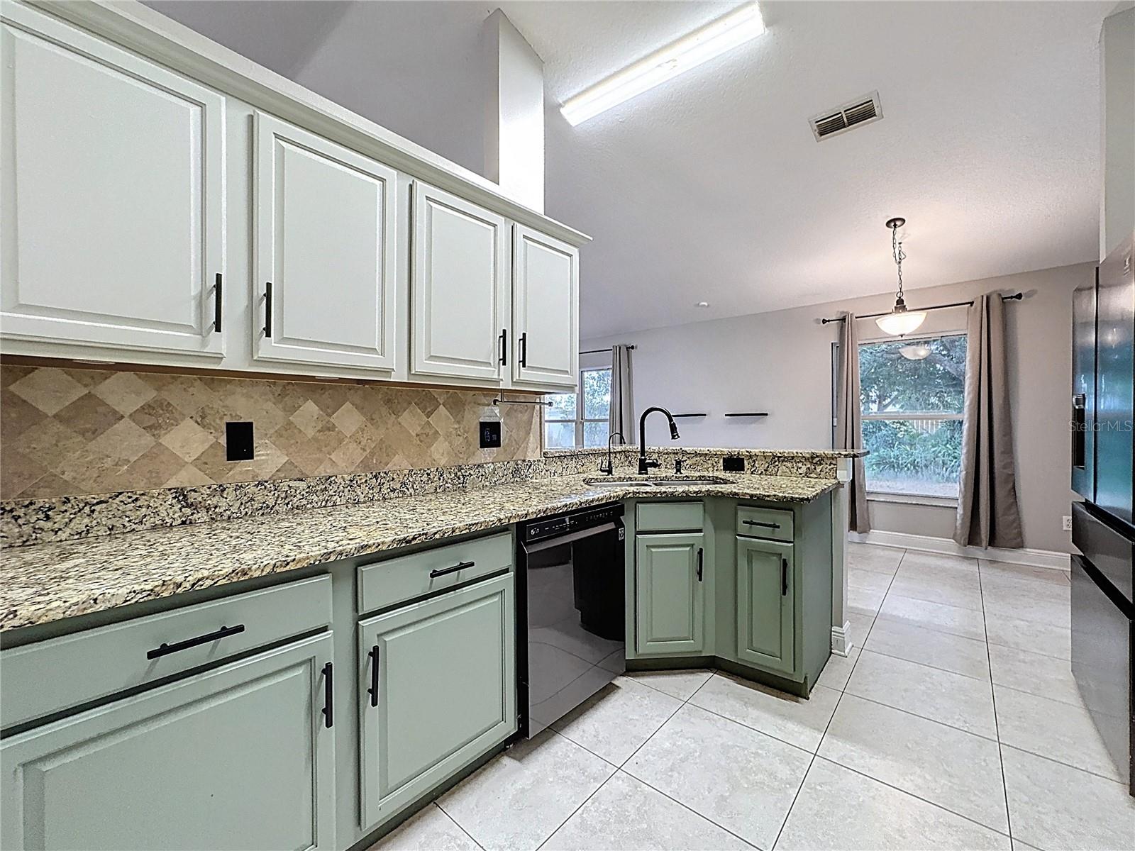 Image 7 of 40 For 917 Marquee Drive