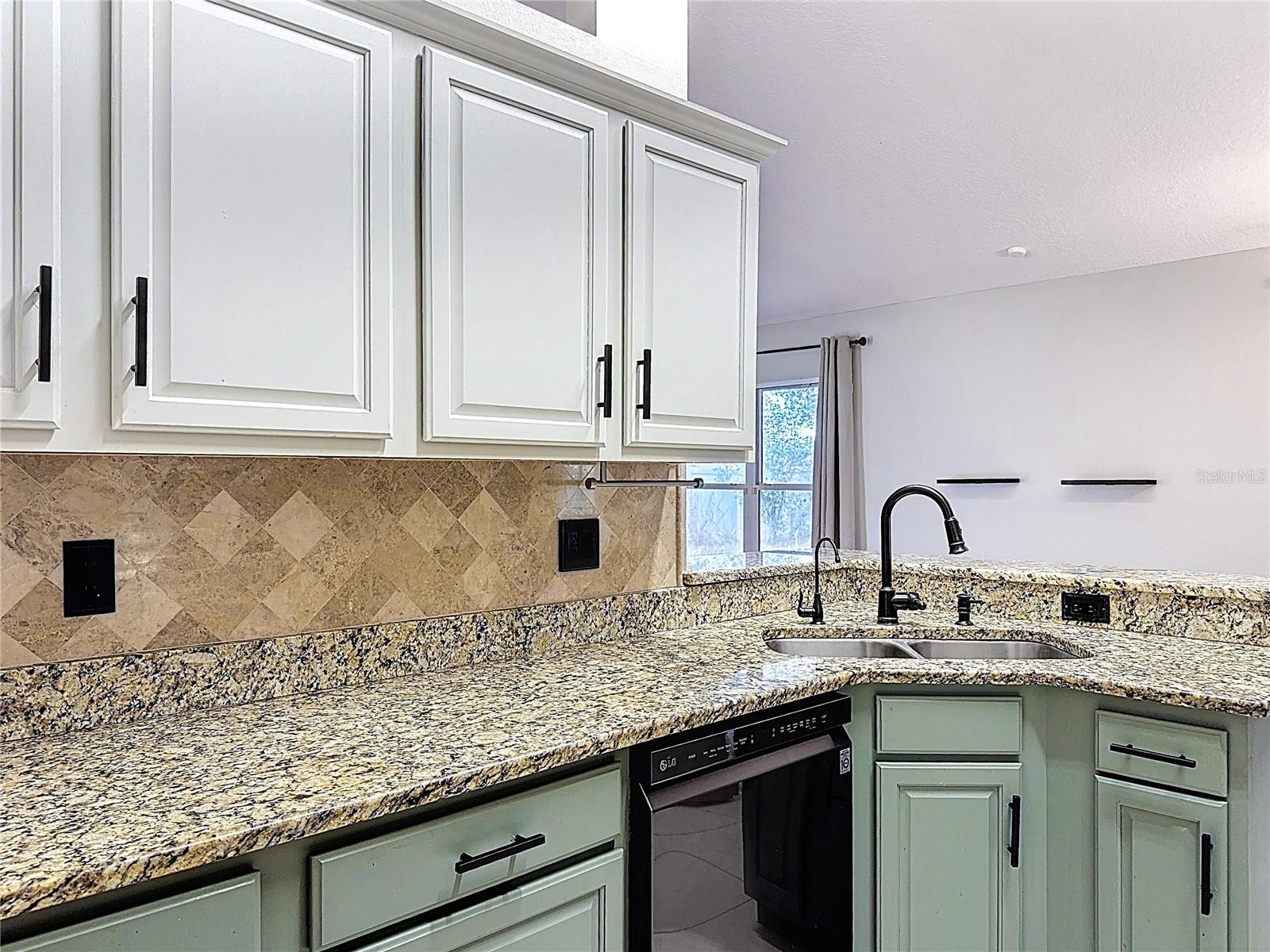 Image 8 of 40 For 917 Marquee Drive