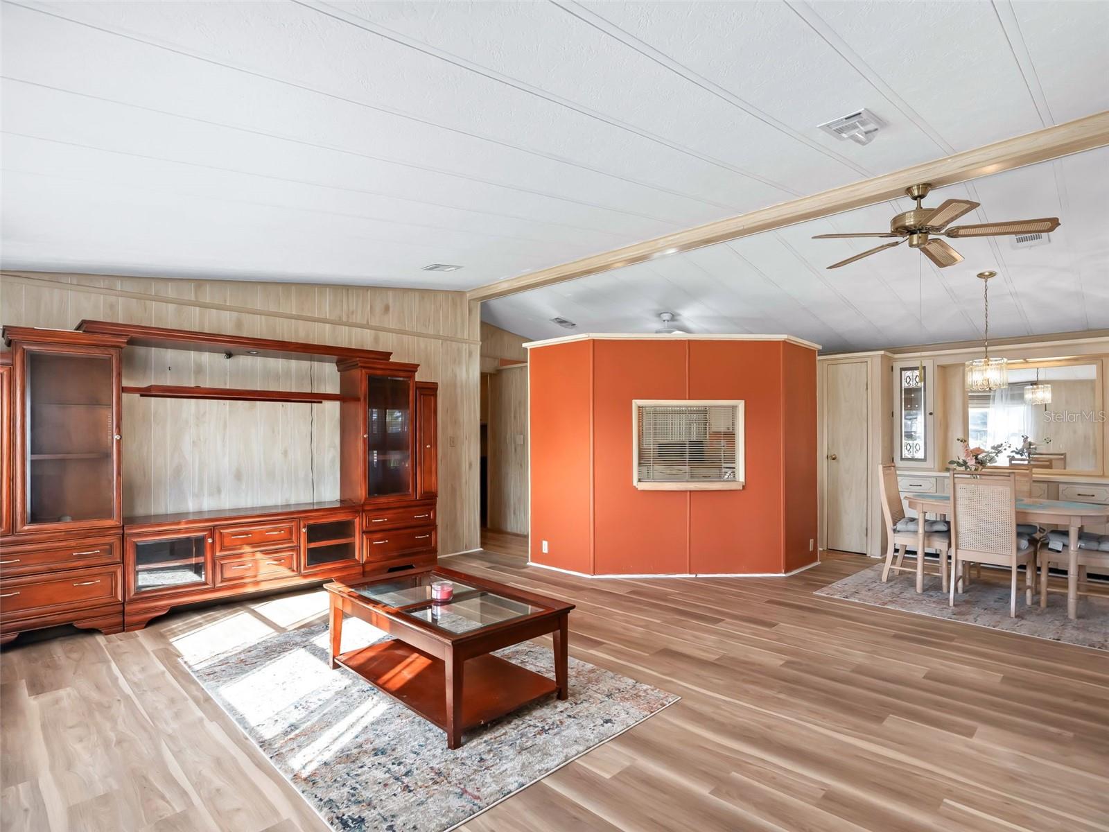 Image 13 of 38 For 1102 Dustin Drive