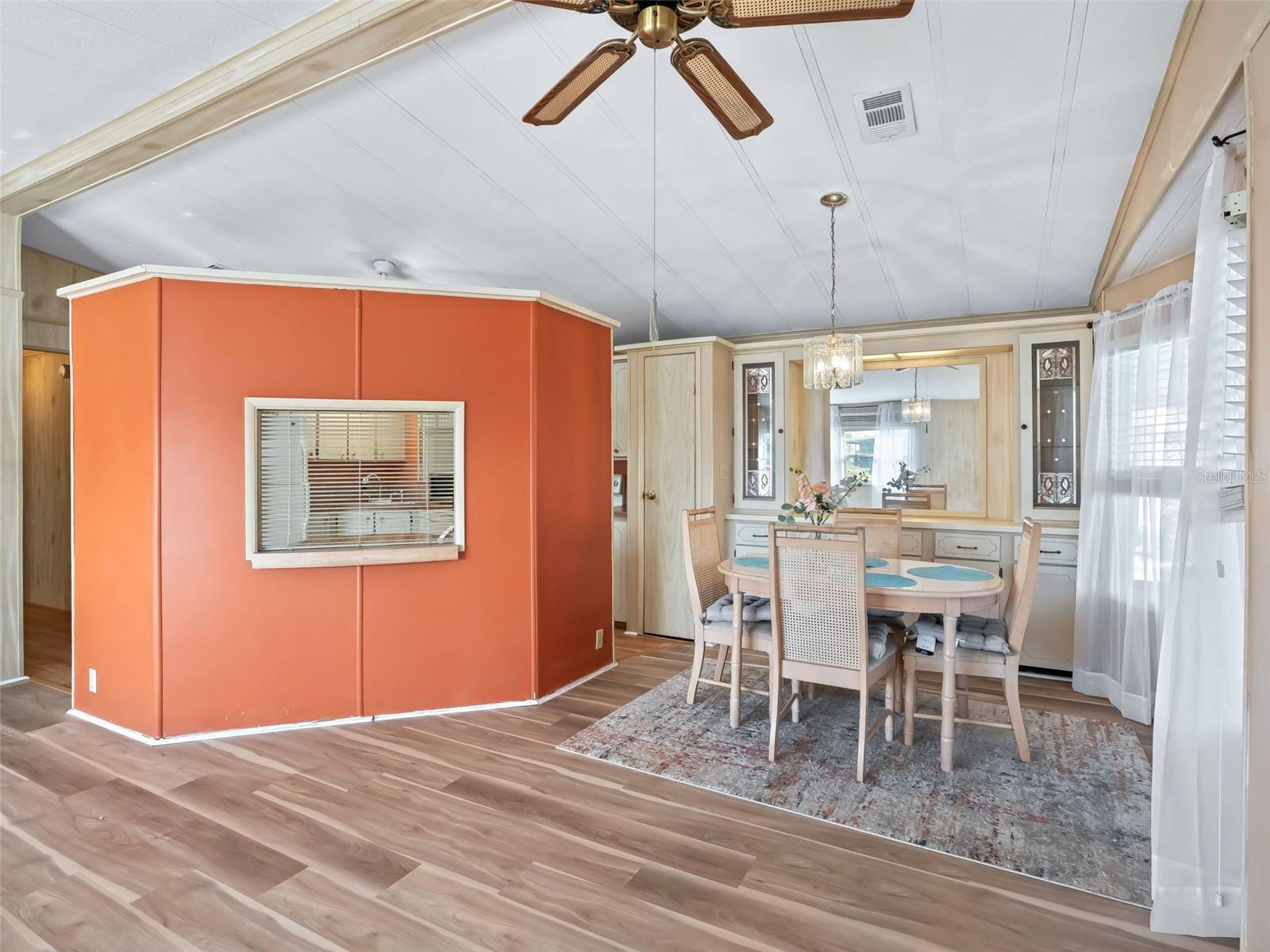 Image 14 of 38 For 1102 Dustin Drive