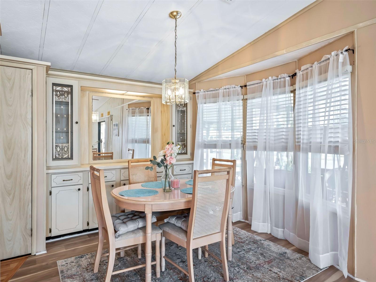 Image 15 of 38 For 1102 Dustin Drive