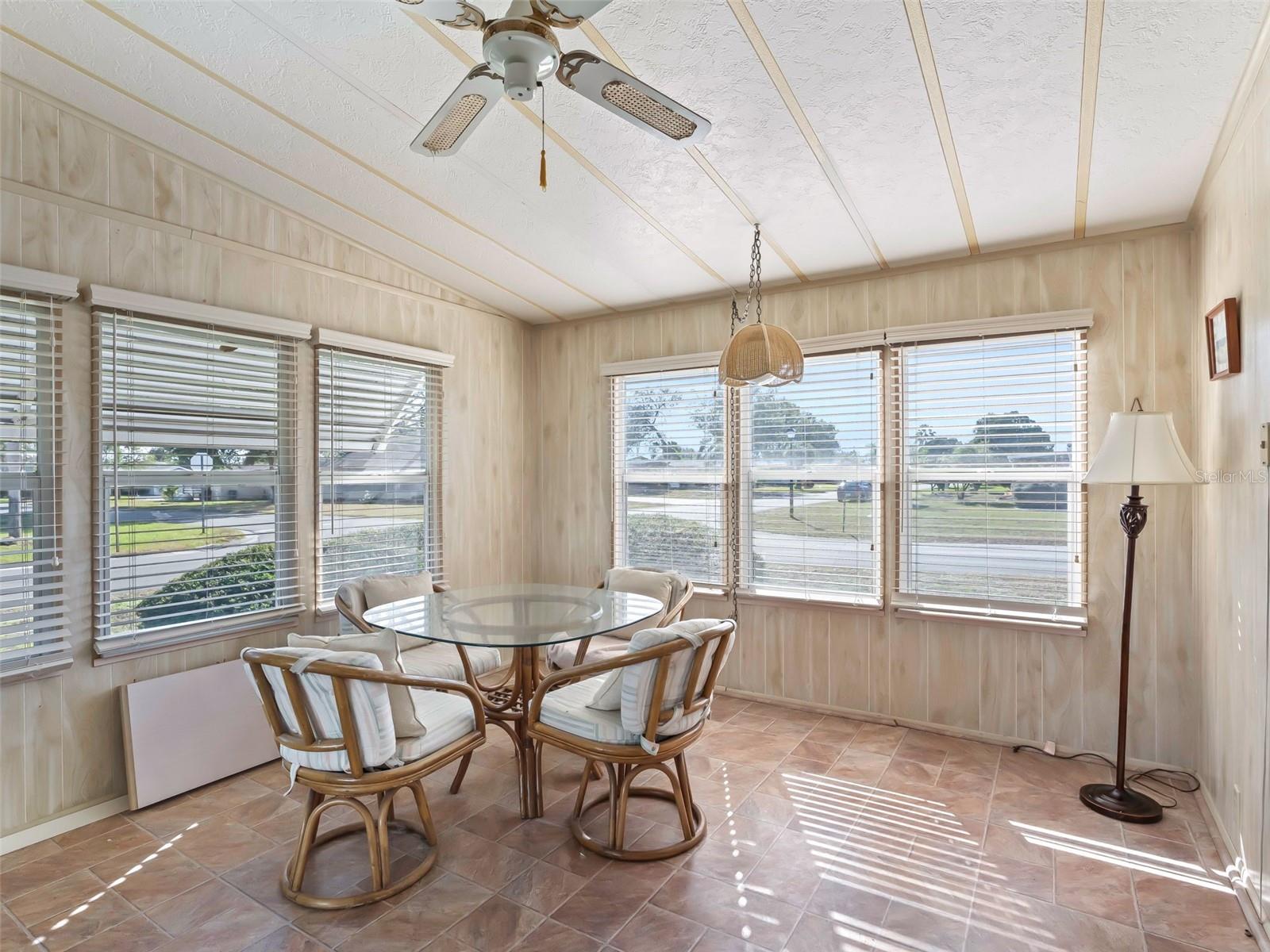 Image 17 of 38 For 1102 Dustin Drive