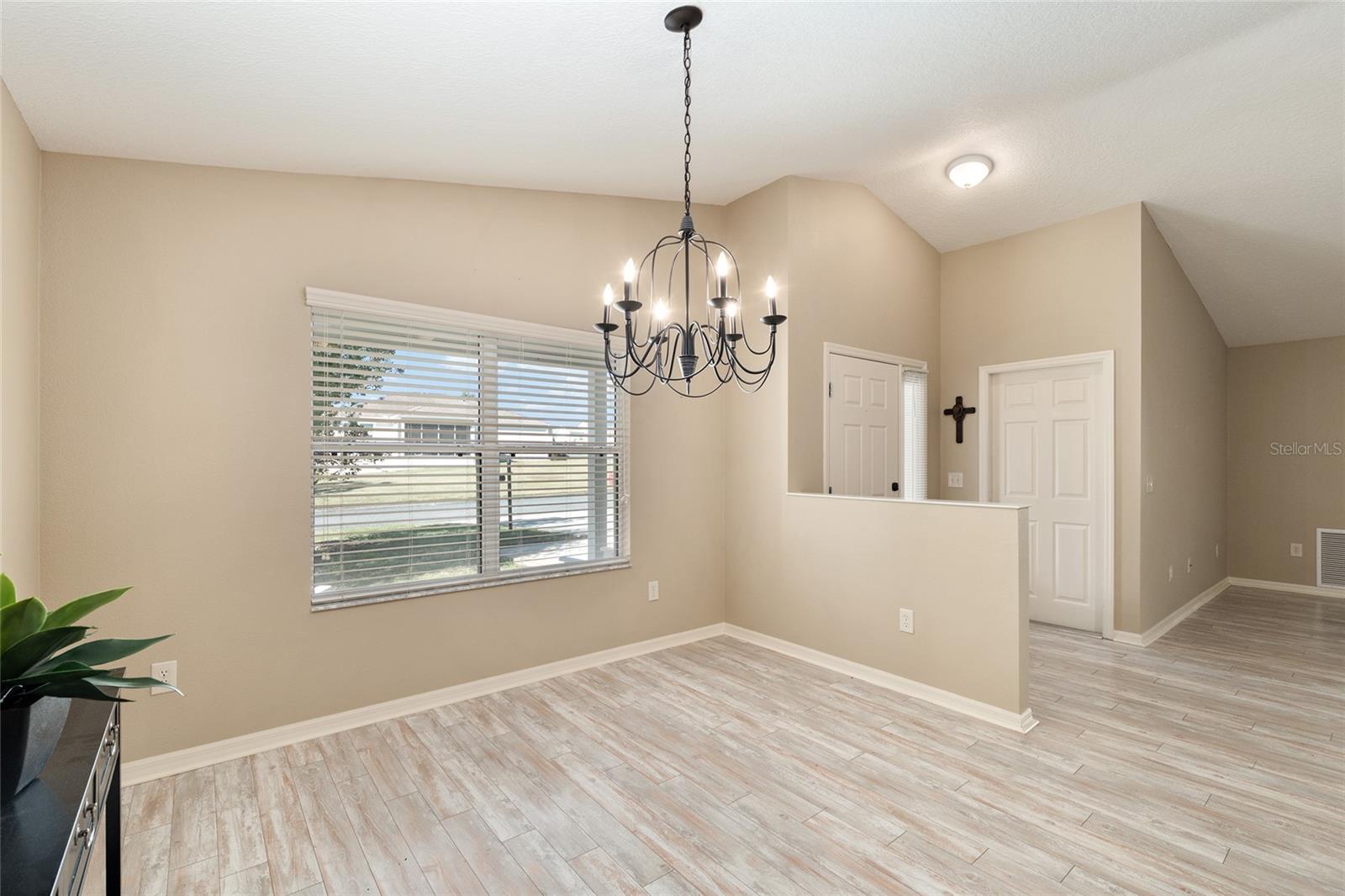 Image 25 of 63 For 2082 Harston Trail