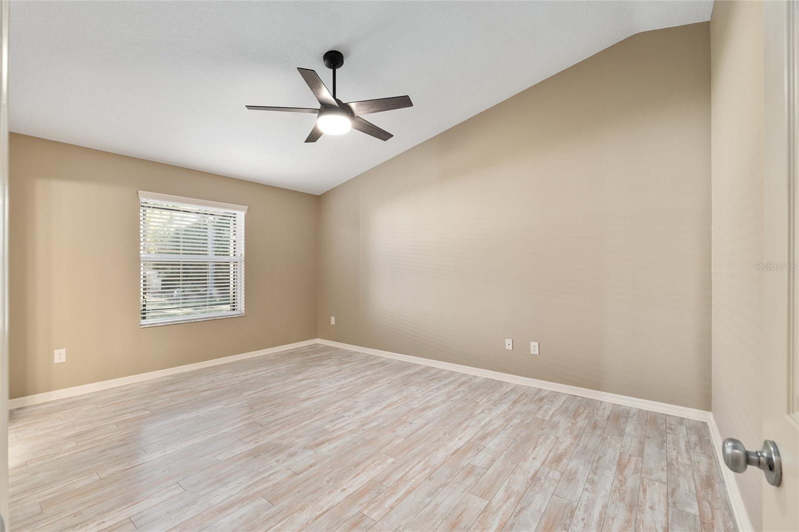 Image 35 of 63 For 2082 Harston Trail