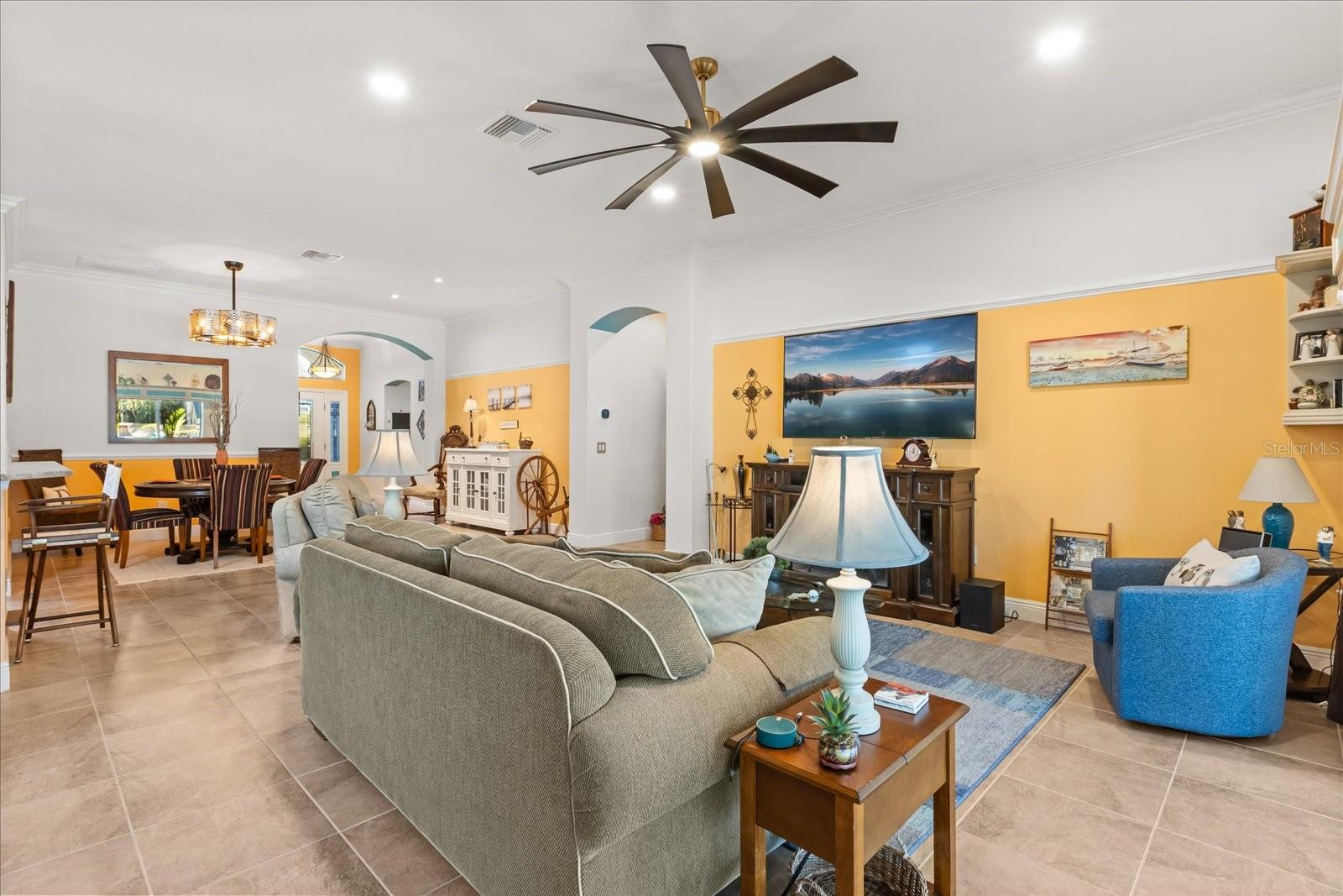 Image 10 of 39 For 2611 Jupiter Way