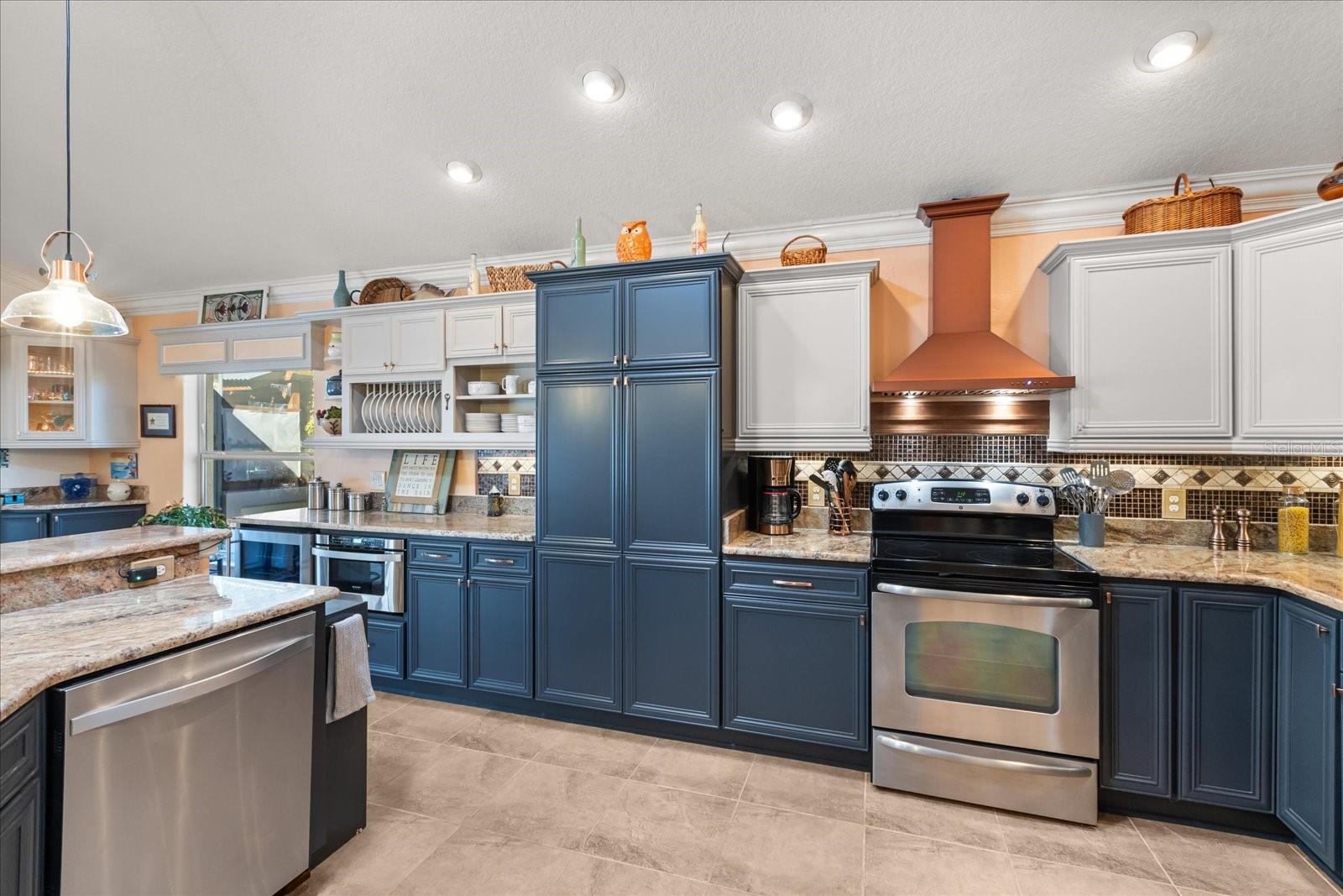 Image 11 of 39 For 2611 Jupiter Way