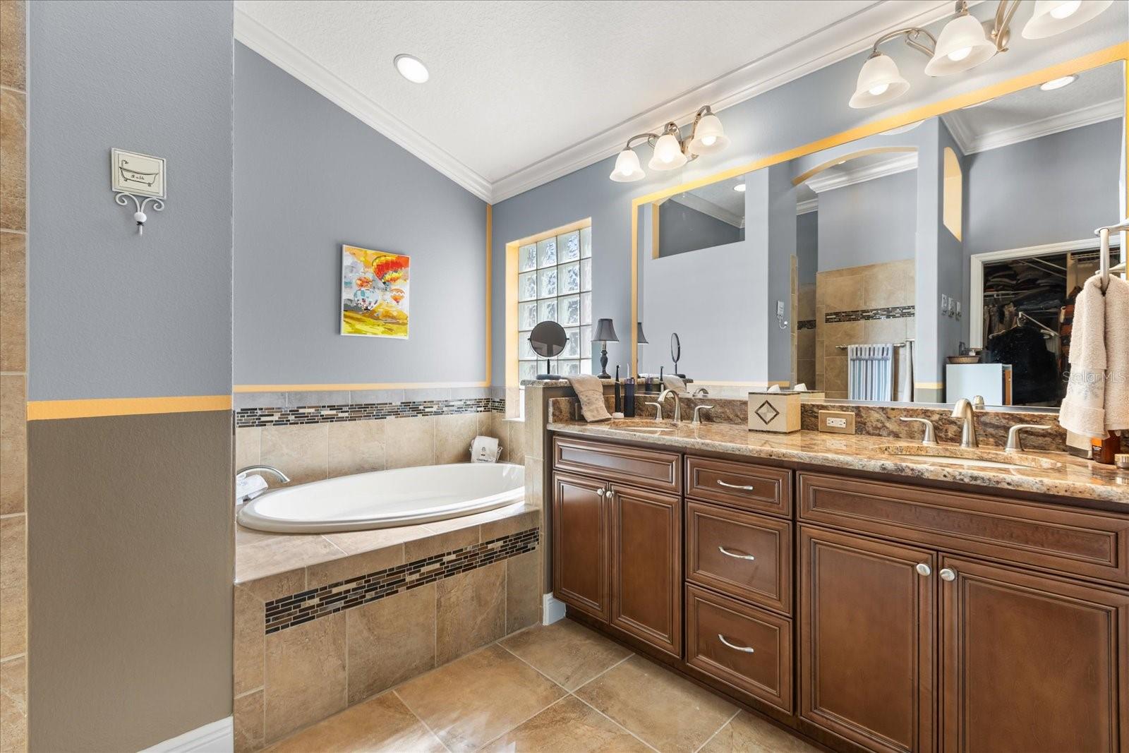 Image 18 of 39 For 2611 Jupiter Way