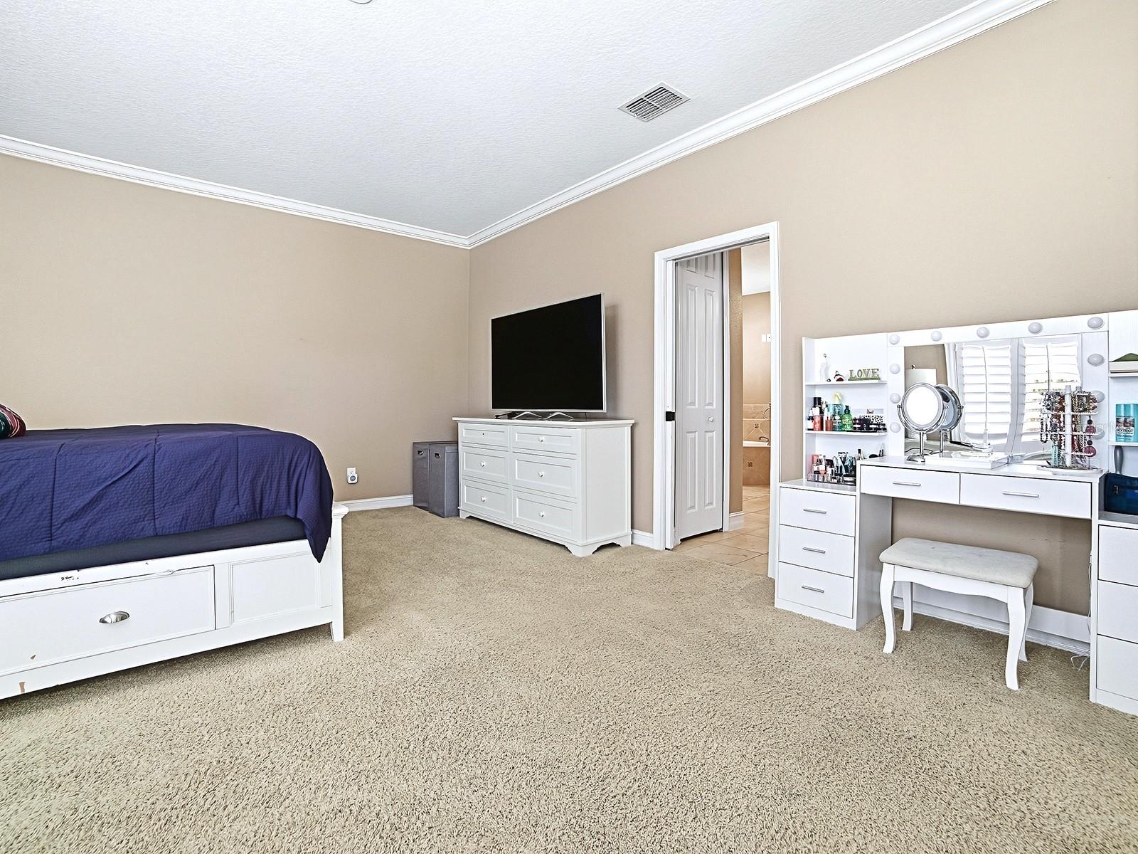 Image 20 of 63 For 3119 Falconhill Drive