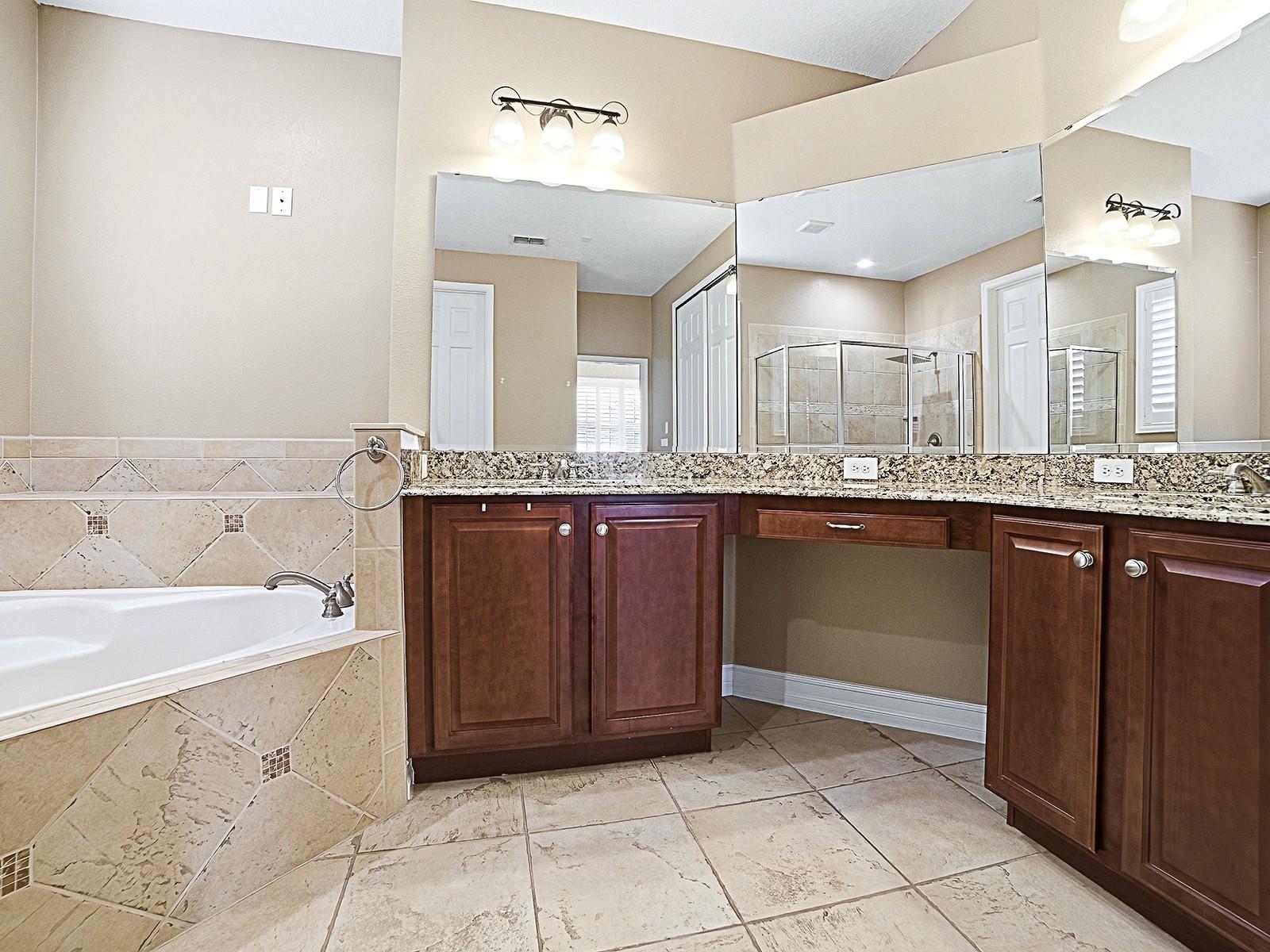 Image 24 of 63 For 3119 Falconhill Drive