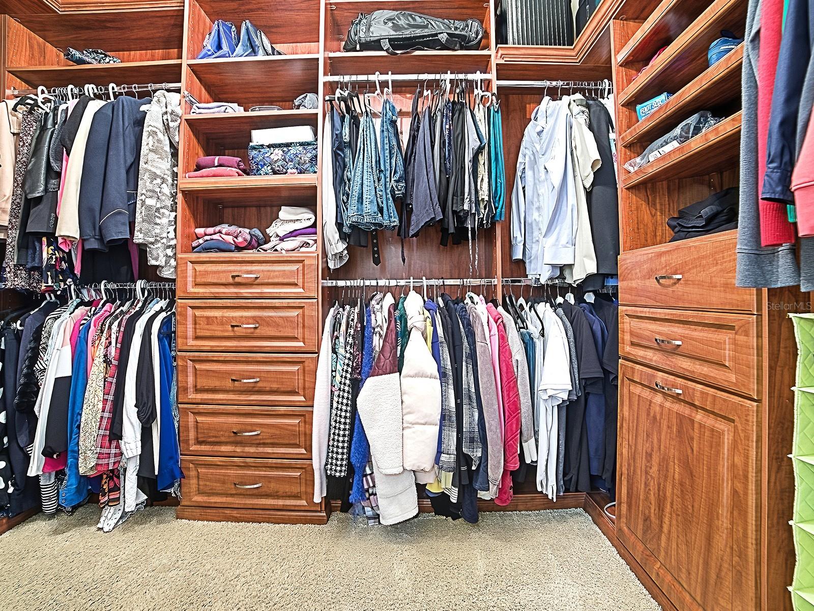 Image 25 of 63 For 3119 Falconhill Drive