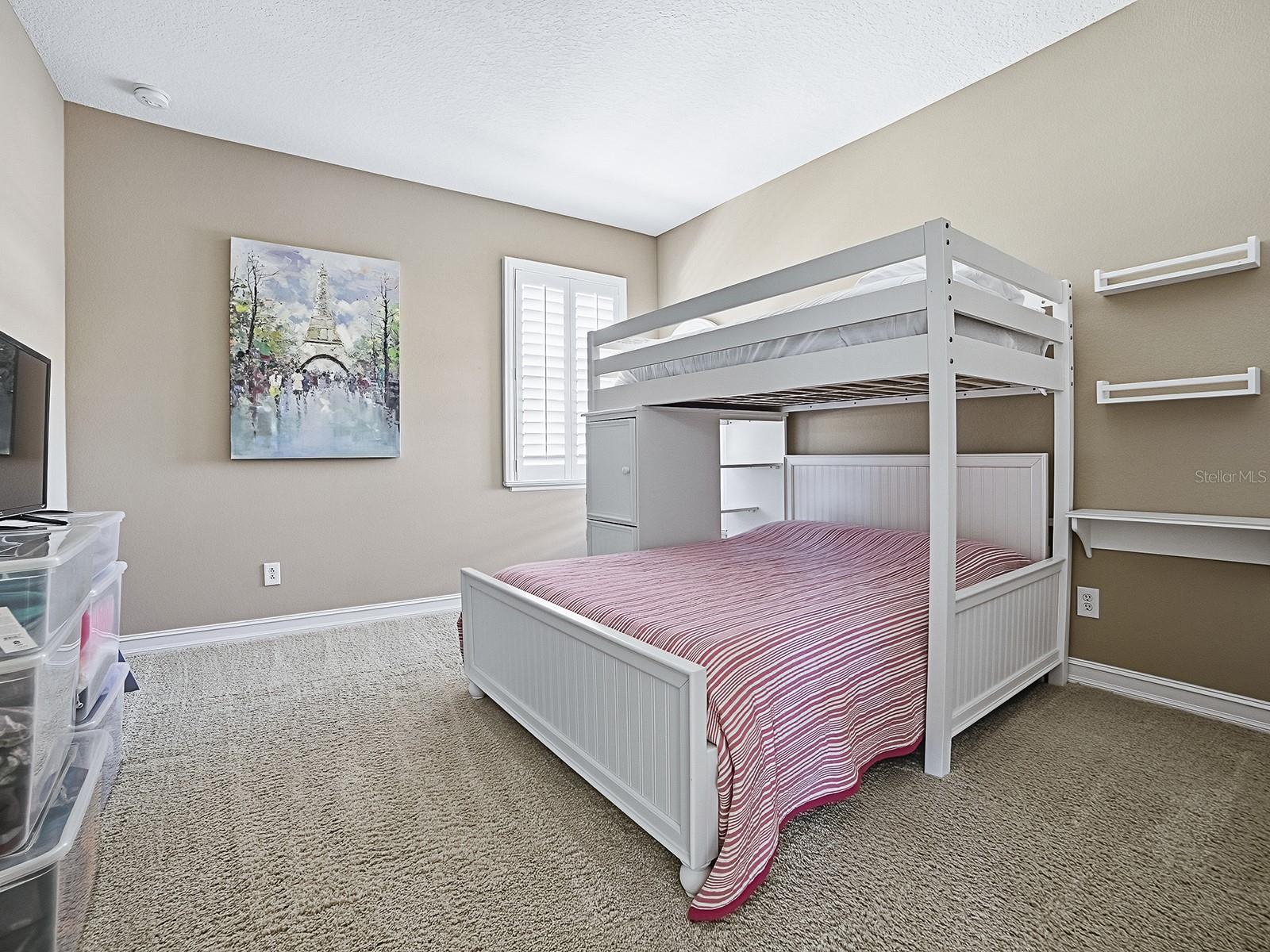 Image 37 of 63 For 3119 Falconhill Drive