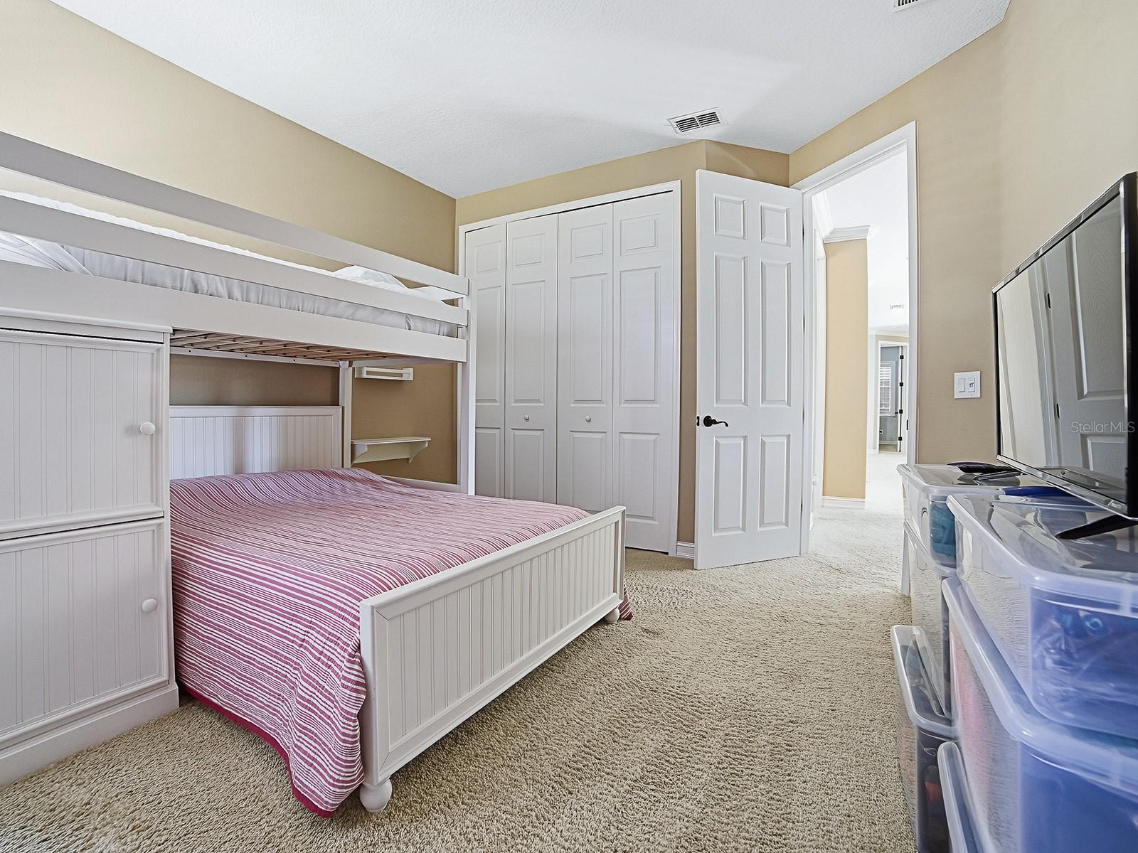 Image 38 of 63 For 3119 Falconhill Drive