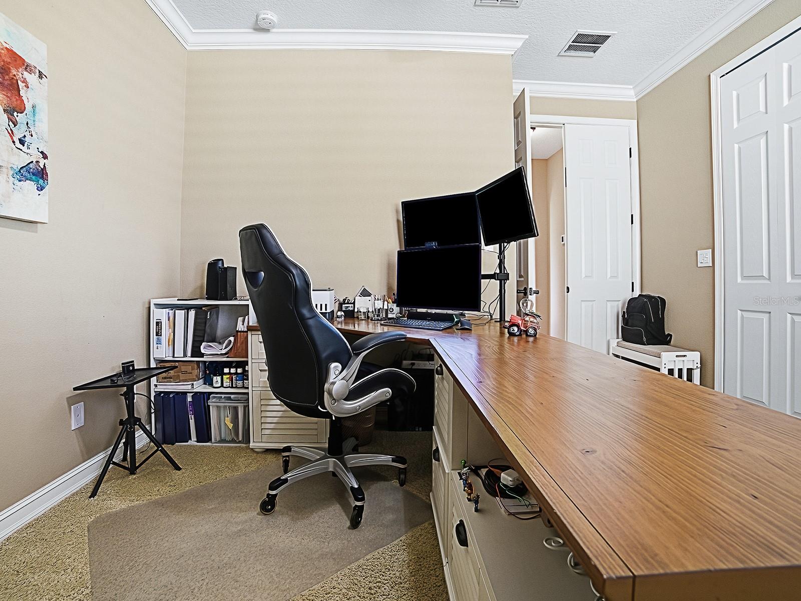 Image 40 of 63 For 3119 Falconhill Drive