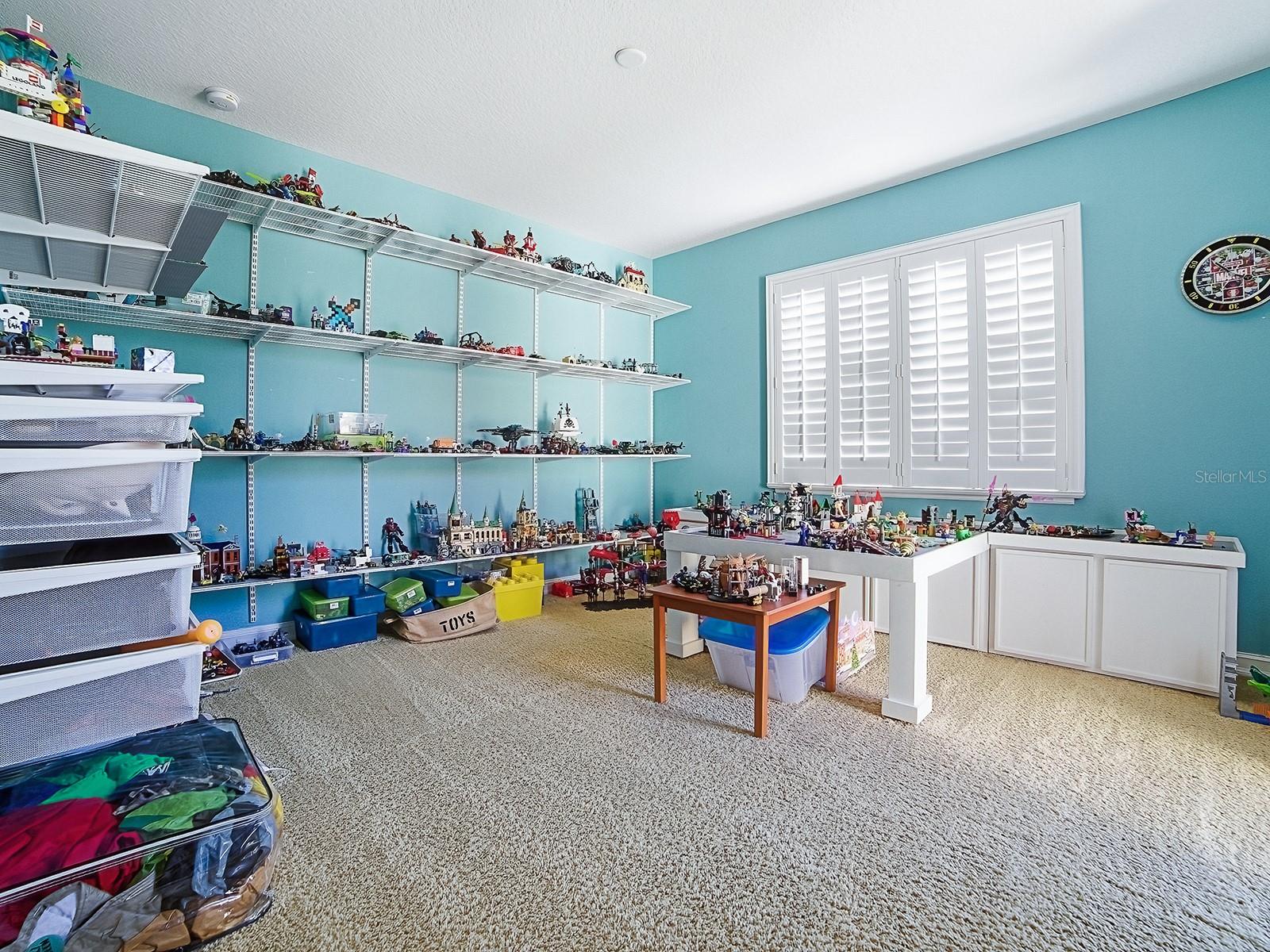 Image 43 of 63 For 3119 Falconhill Drive