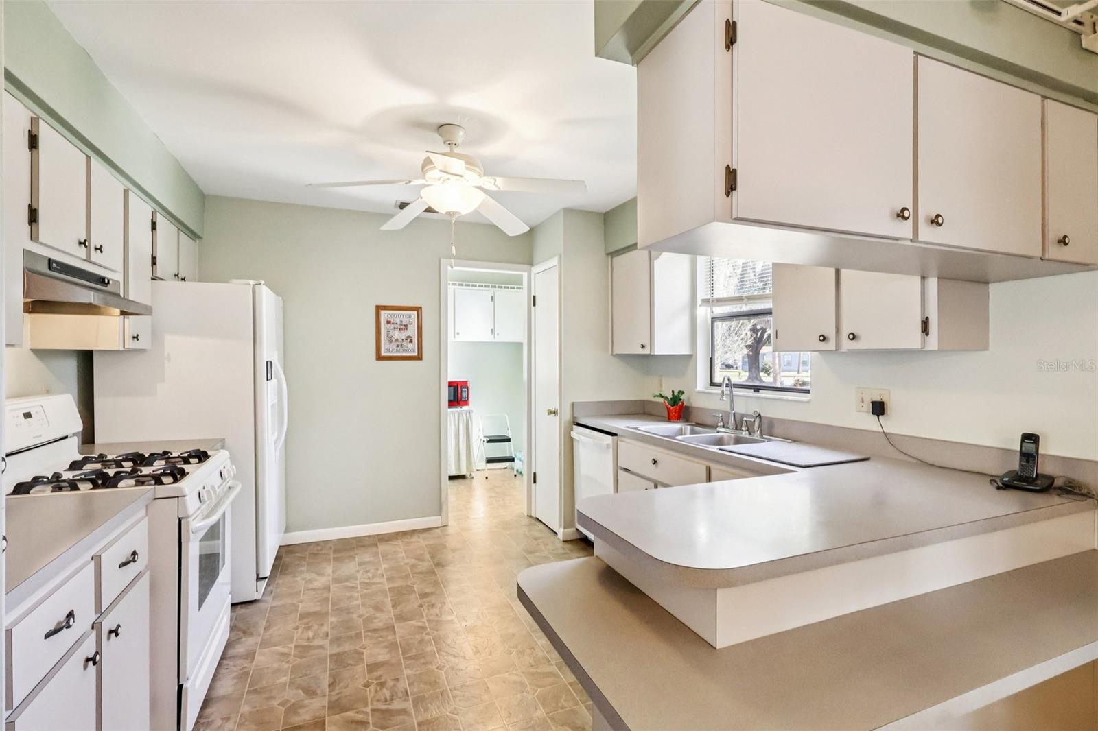 Image 13 of 31 For 55 Aberdeen Circle