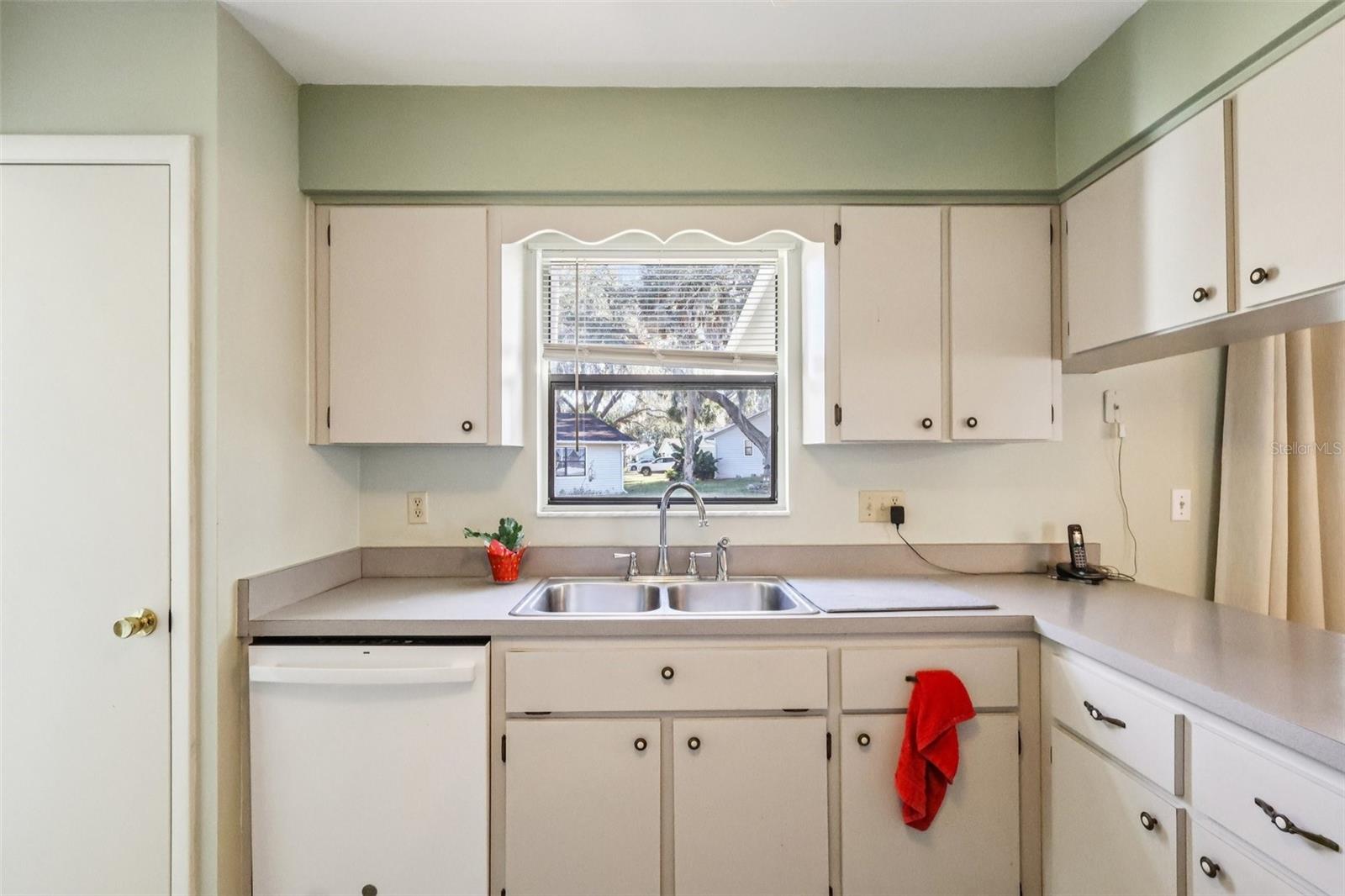 Image 15 of 31 For 55 Aberdeen Circle