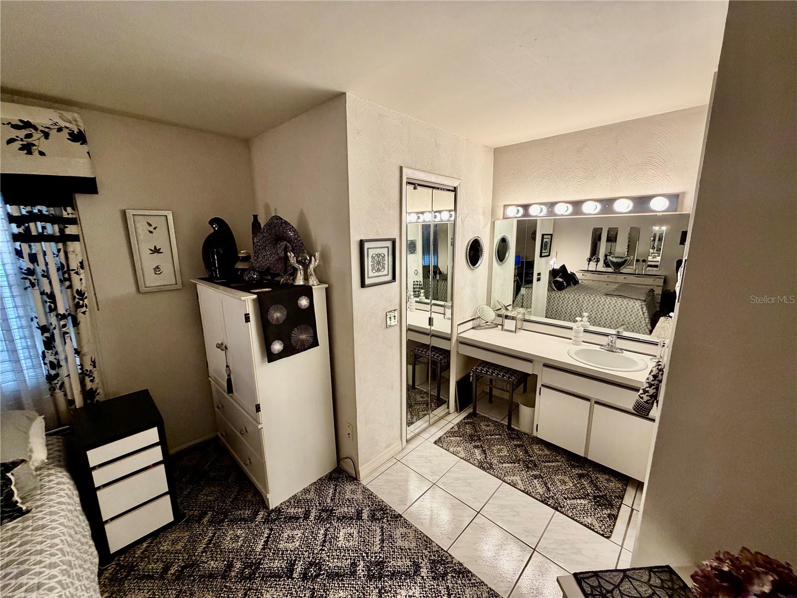 Image 12 of 20 For 11742 Whitewing Court