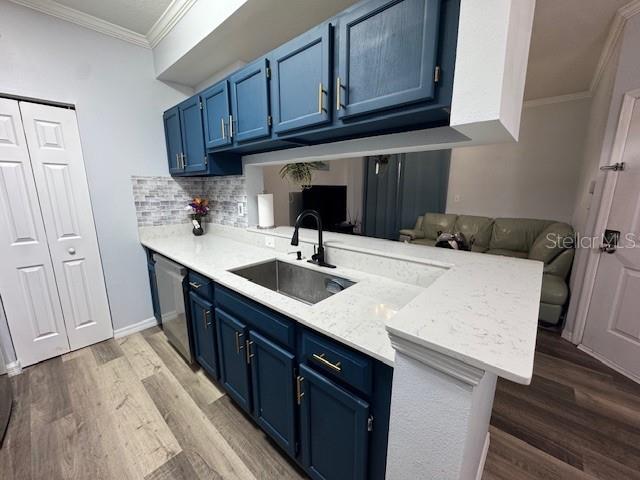 Listing photo id 4 for 5612 Pinnacle Heights Cir  108