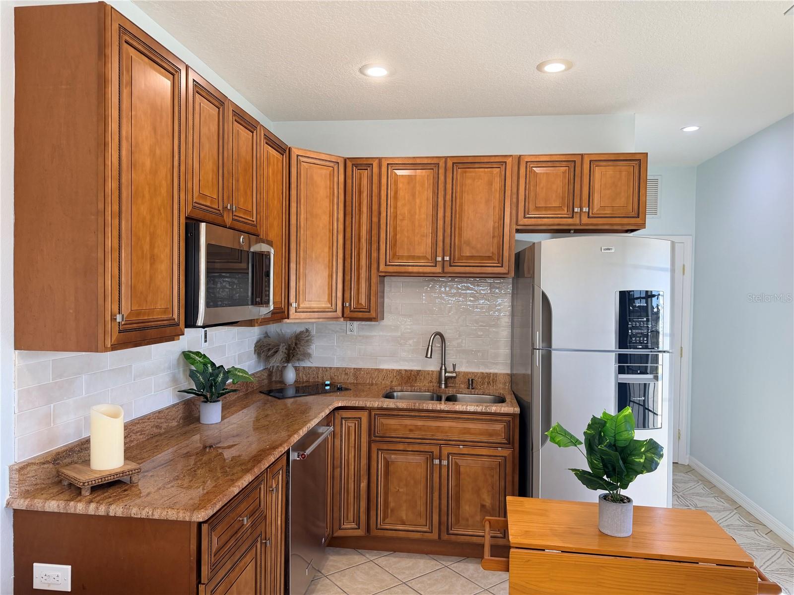 Image 19 of 42 For 9404 49th Terrace