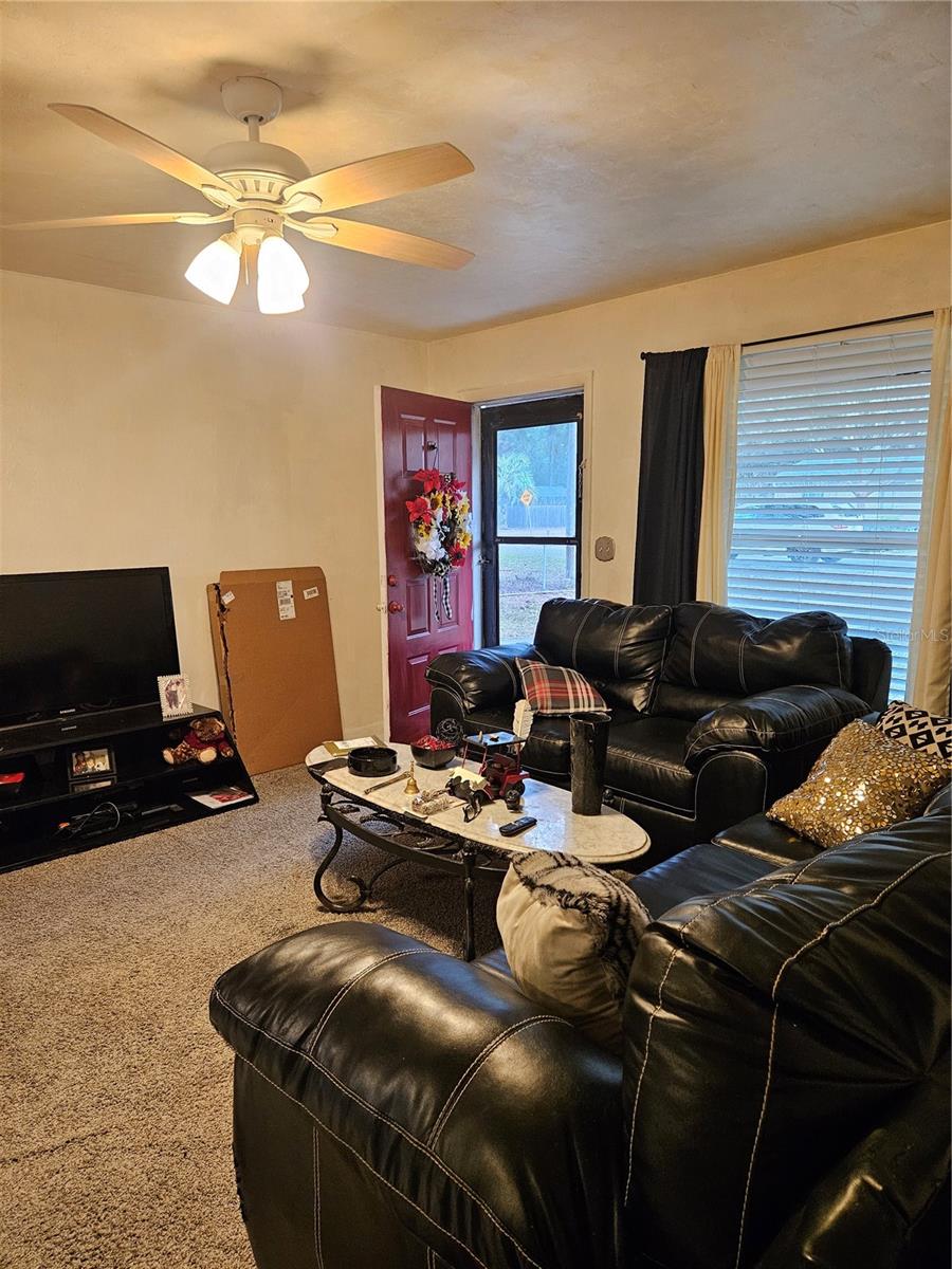 Image 16 of 30 For 14118 45th Court