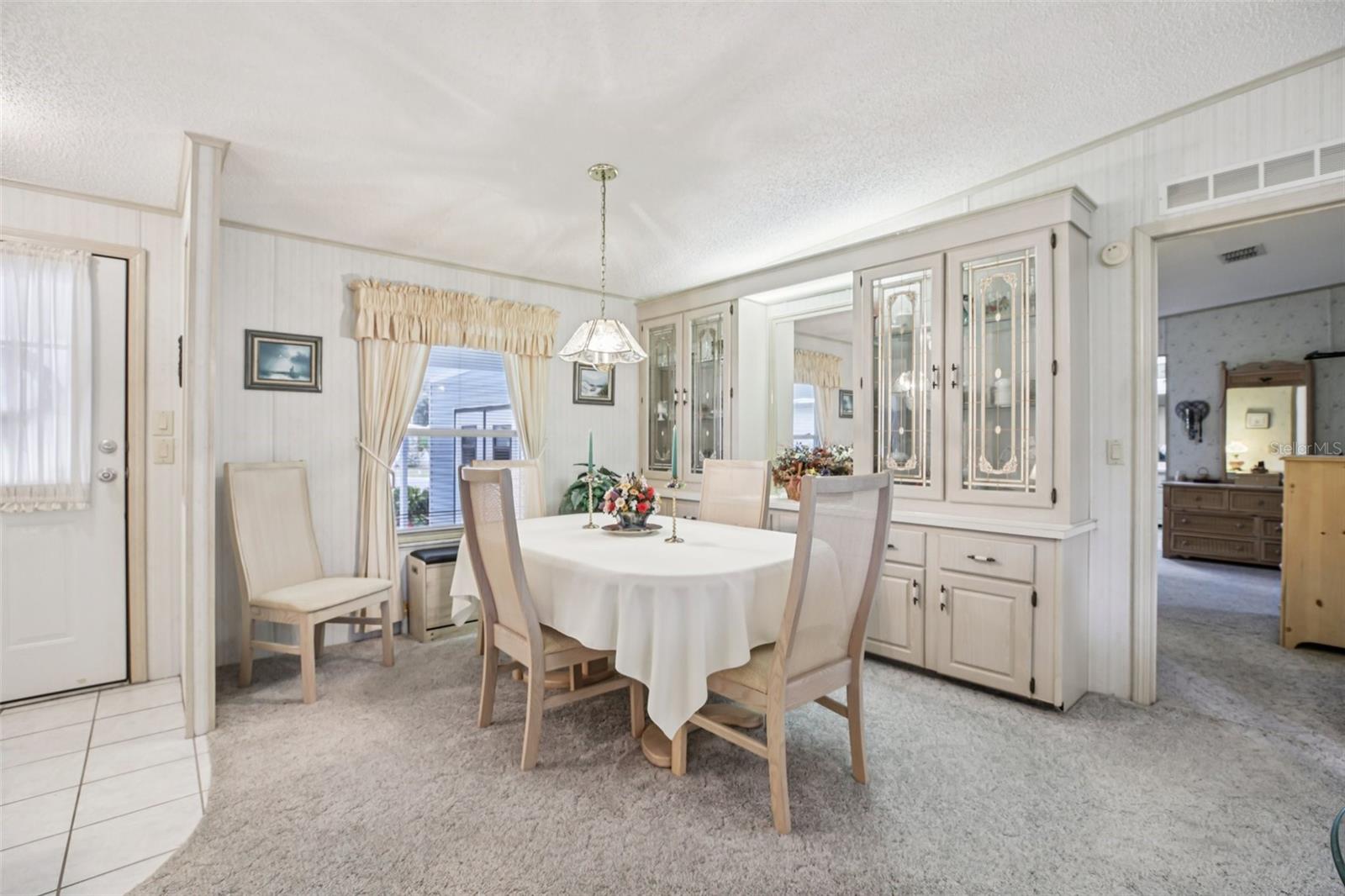 Image 15 of 86 For 25726 Oak Alley