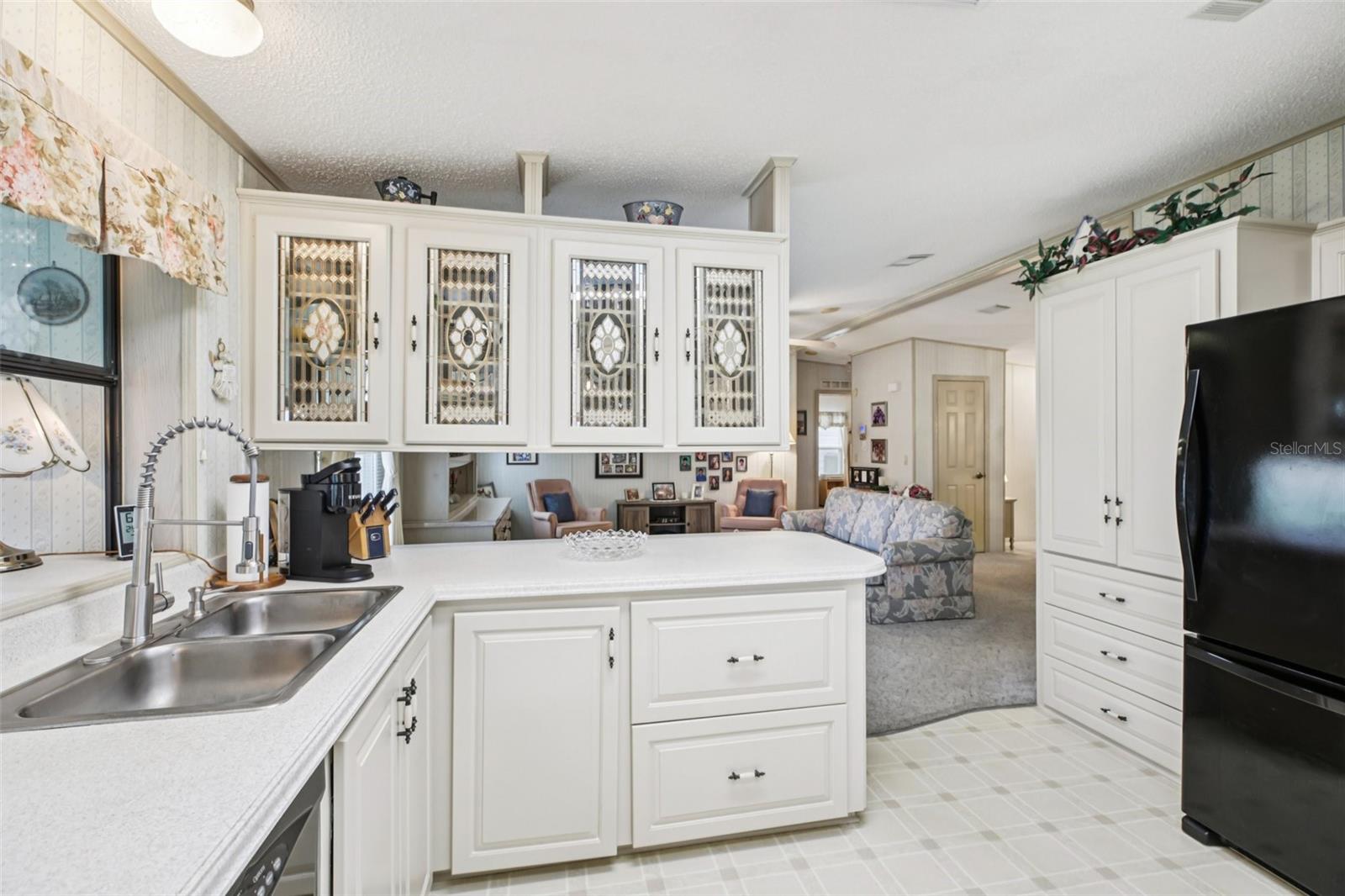 Image 19 of 86 For 25726 Oak Alley