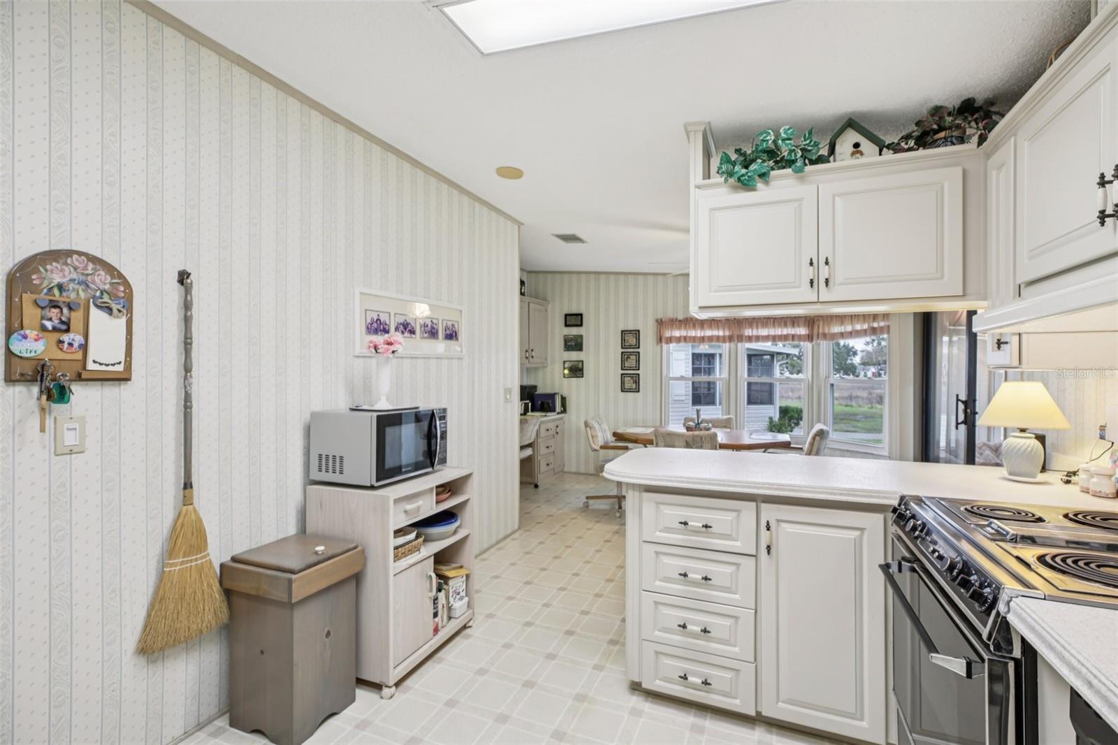 Image 21 of 86 For 25726 Oak Alley