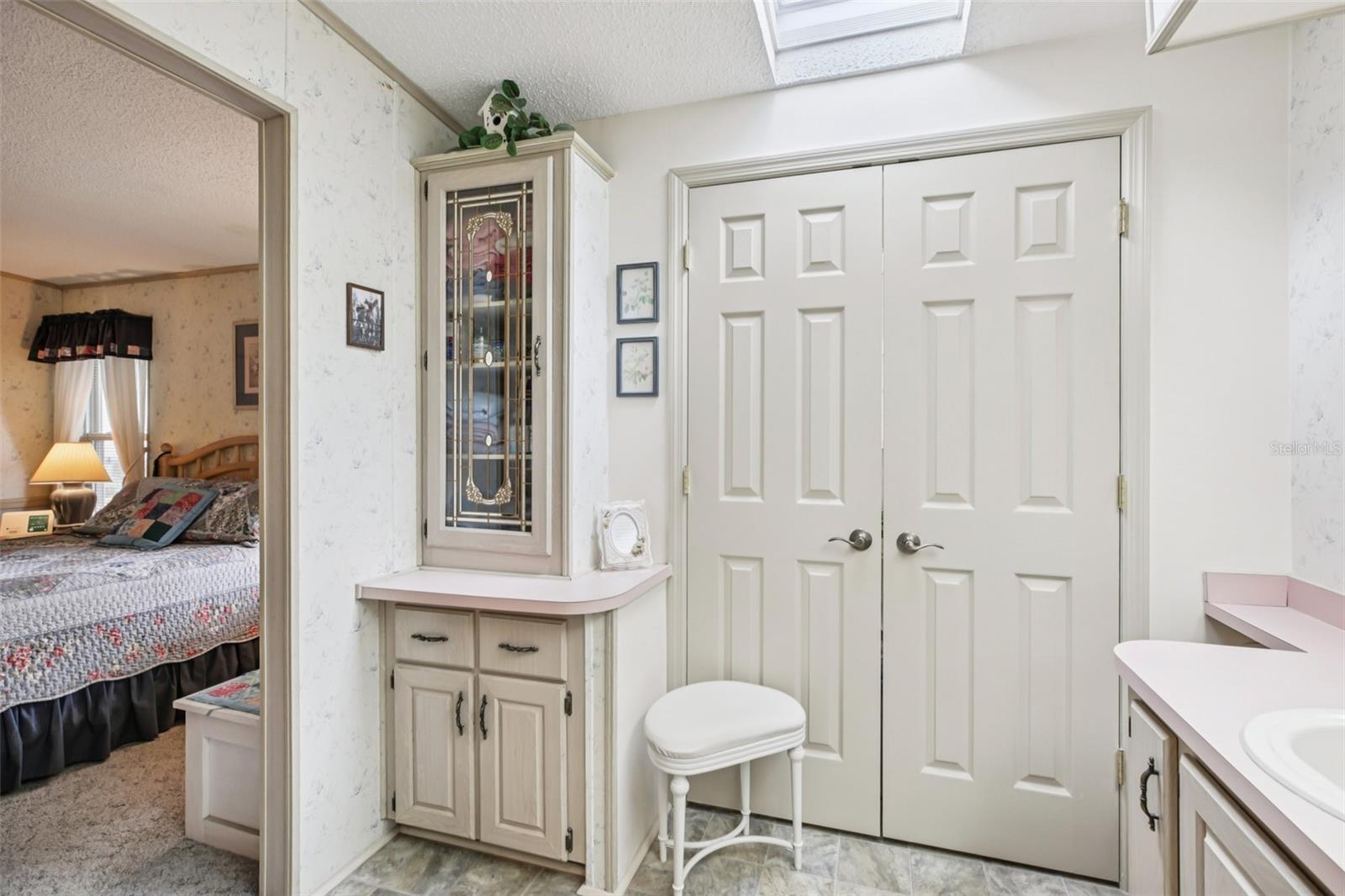 Image 32 of 86 For 25726 Oak Alley