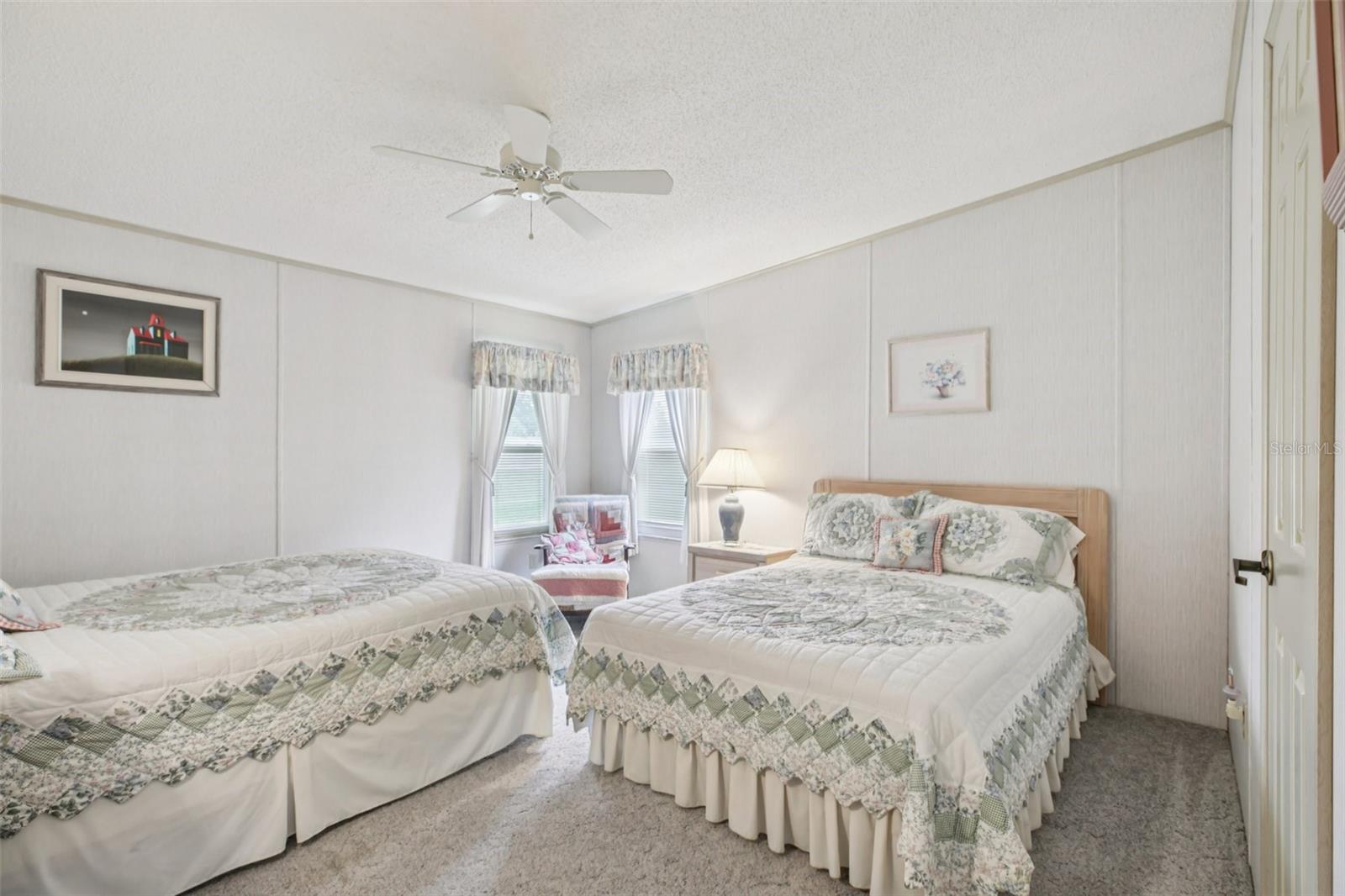 Image 33 of 86 For 25726 Oak Alley