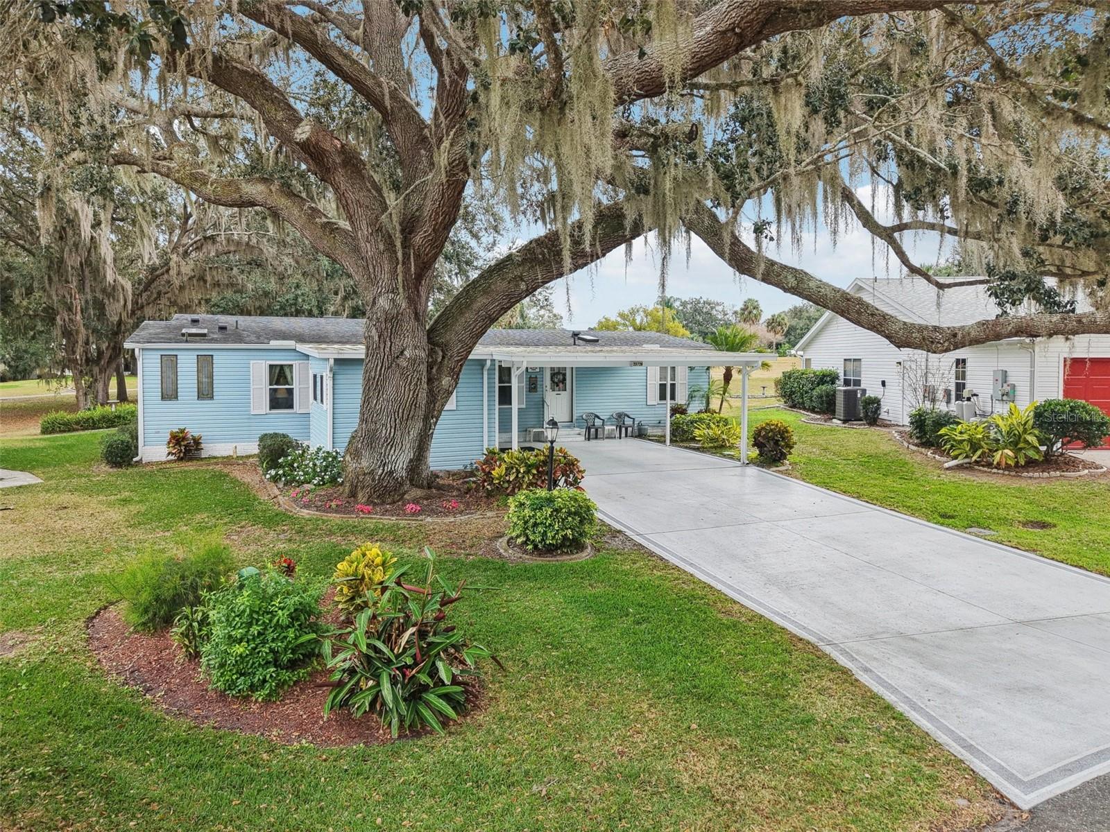 Image 56 of 86 For 25726 Oak Alley