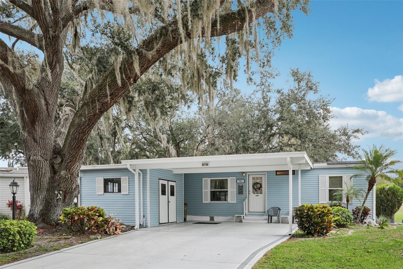 Image 6 of 86 For 25726 Oak Alley