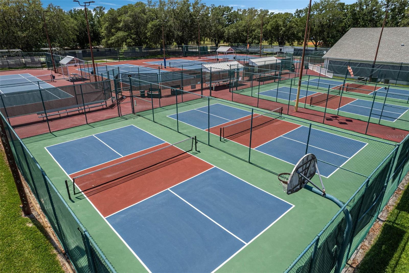 Image 83 of 86 For 25726 Oak Alley