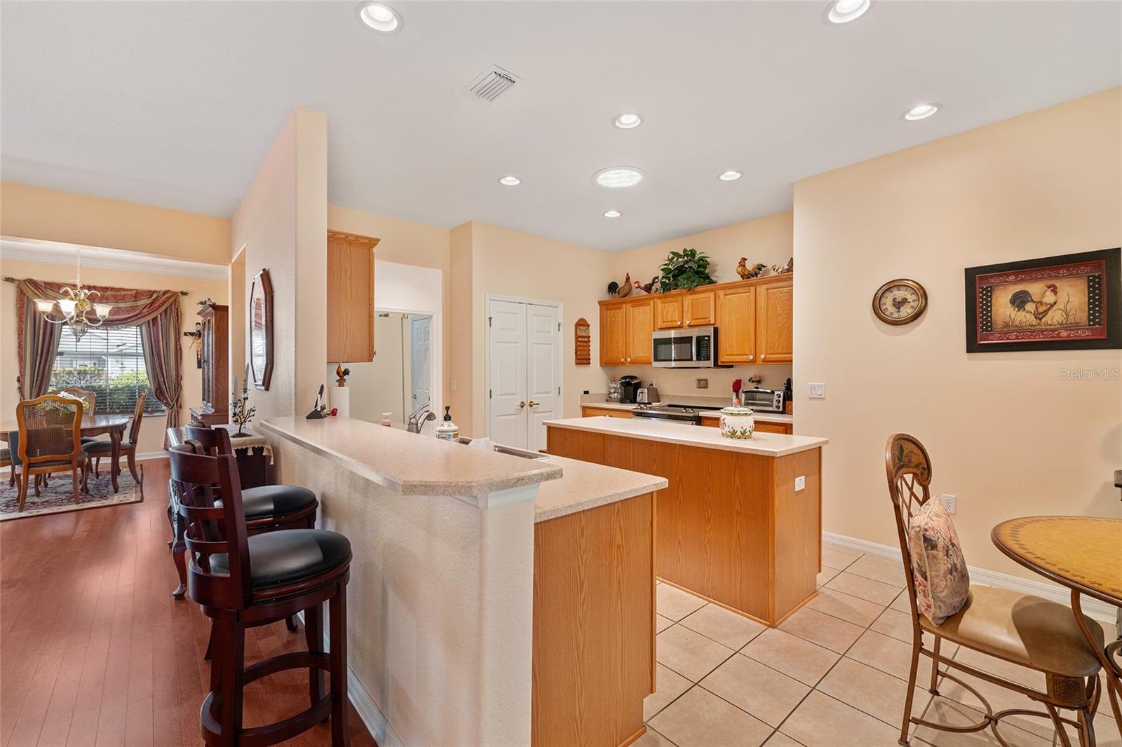 Image 17 of 75 For 9153 137th Street Road