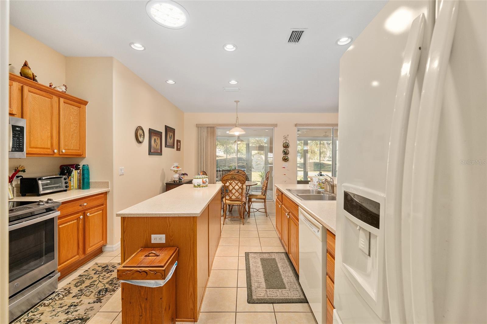 Image 22 of 75 For 9153 137th Street Road