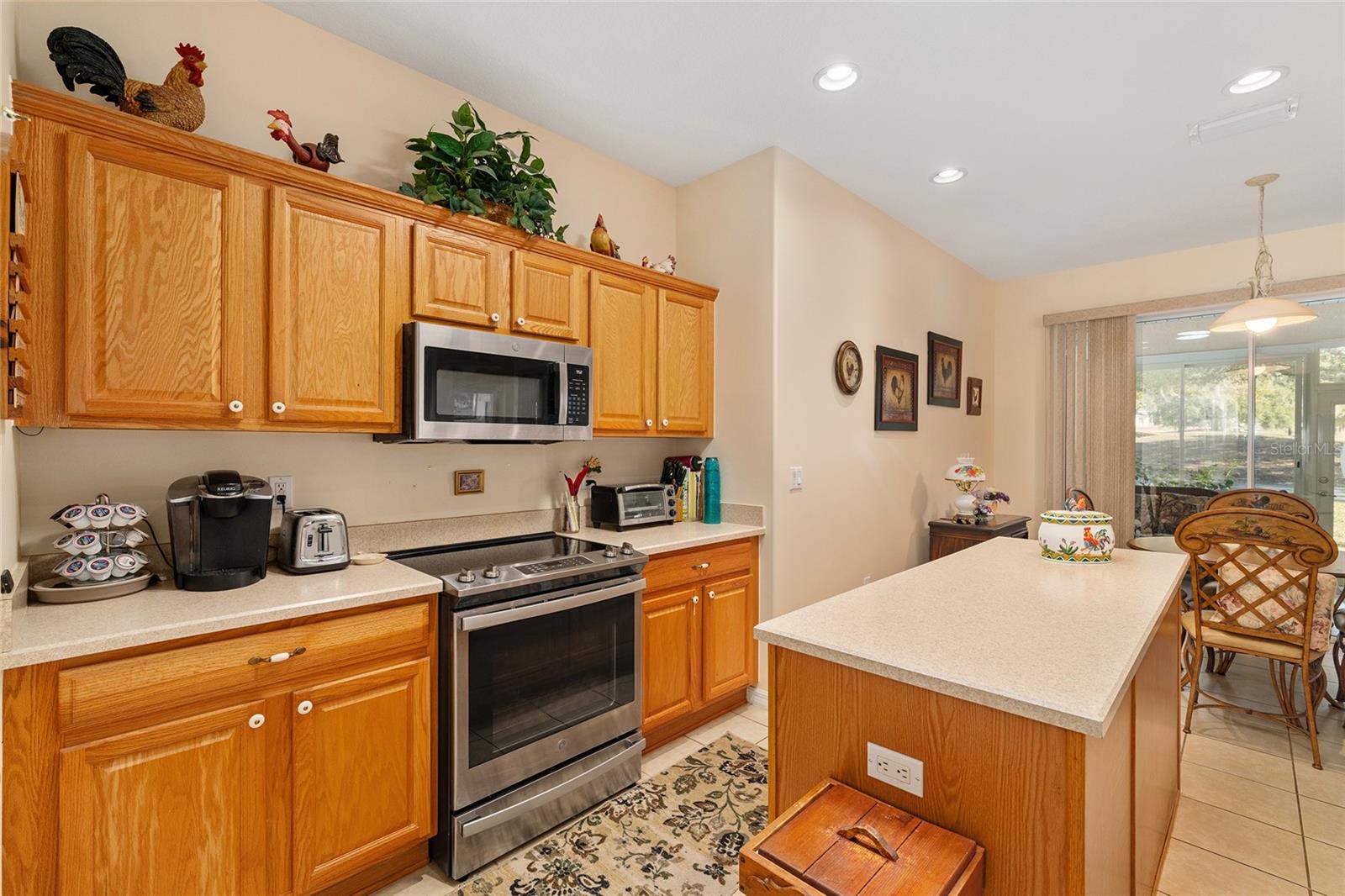 Image 23 of 75 For 9153 137th Street Road