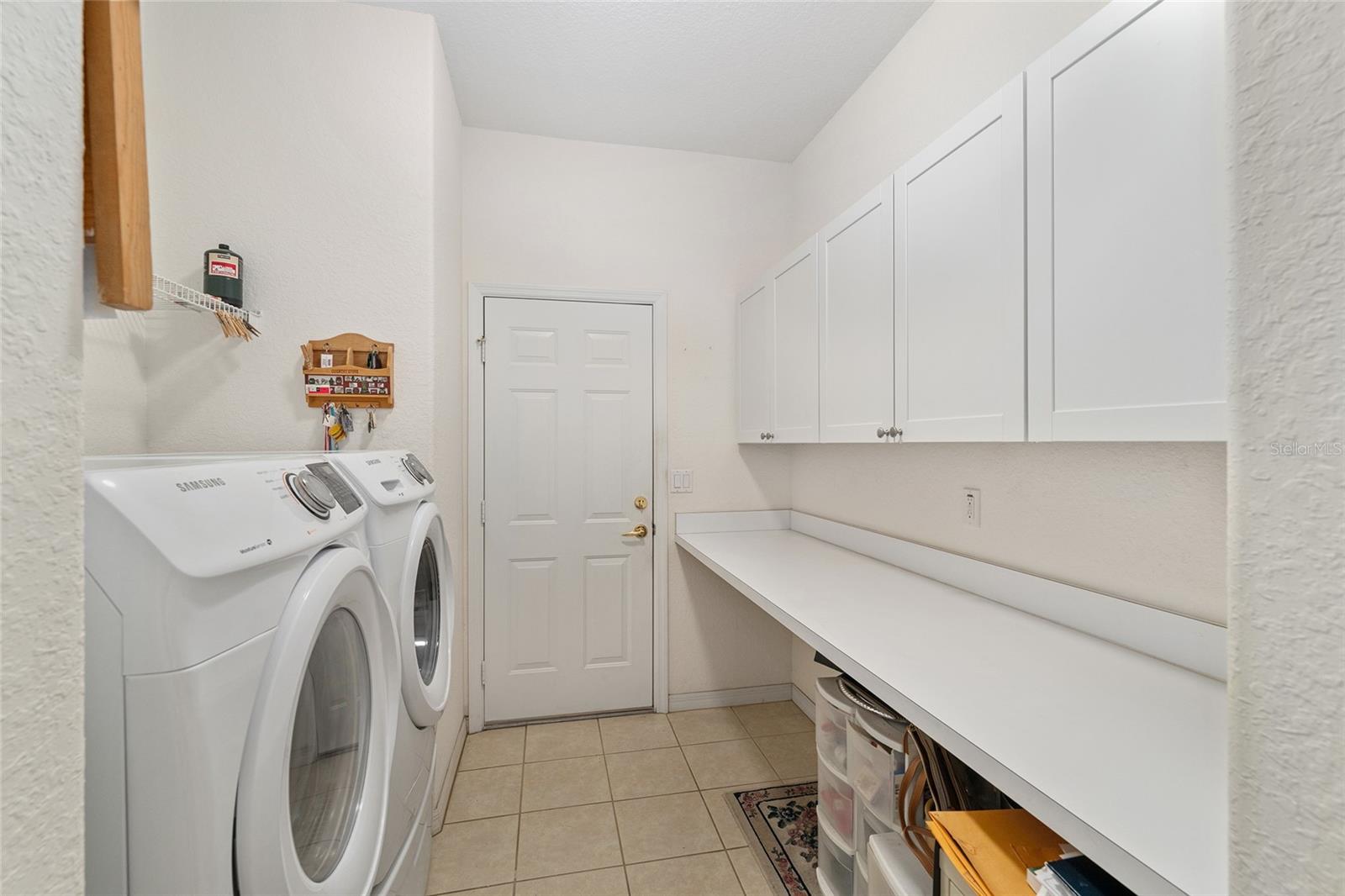 Image 41 of 75 For 9153 137th Street Road