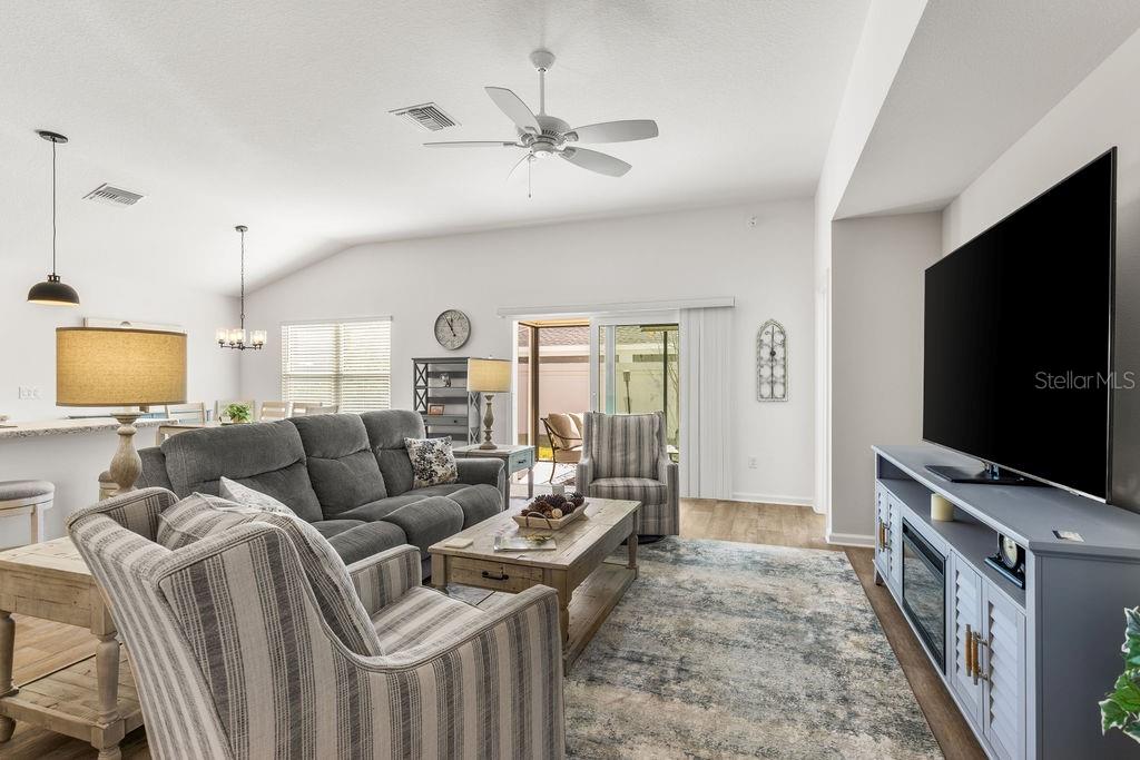 Image 2 of 50 For 2938 Chimborazo Way