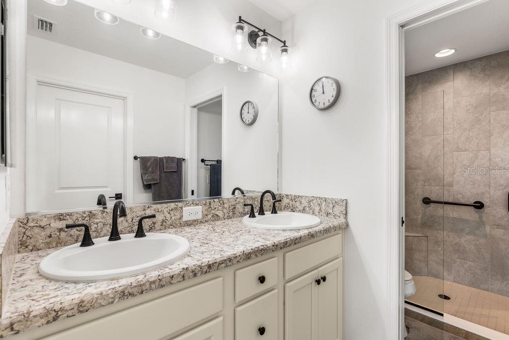 Image 5 of 50 For 2938 Chimborazo Way