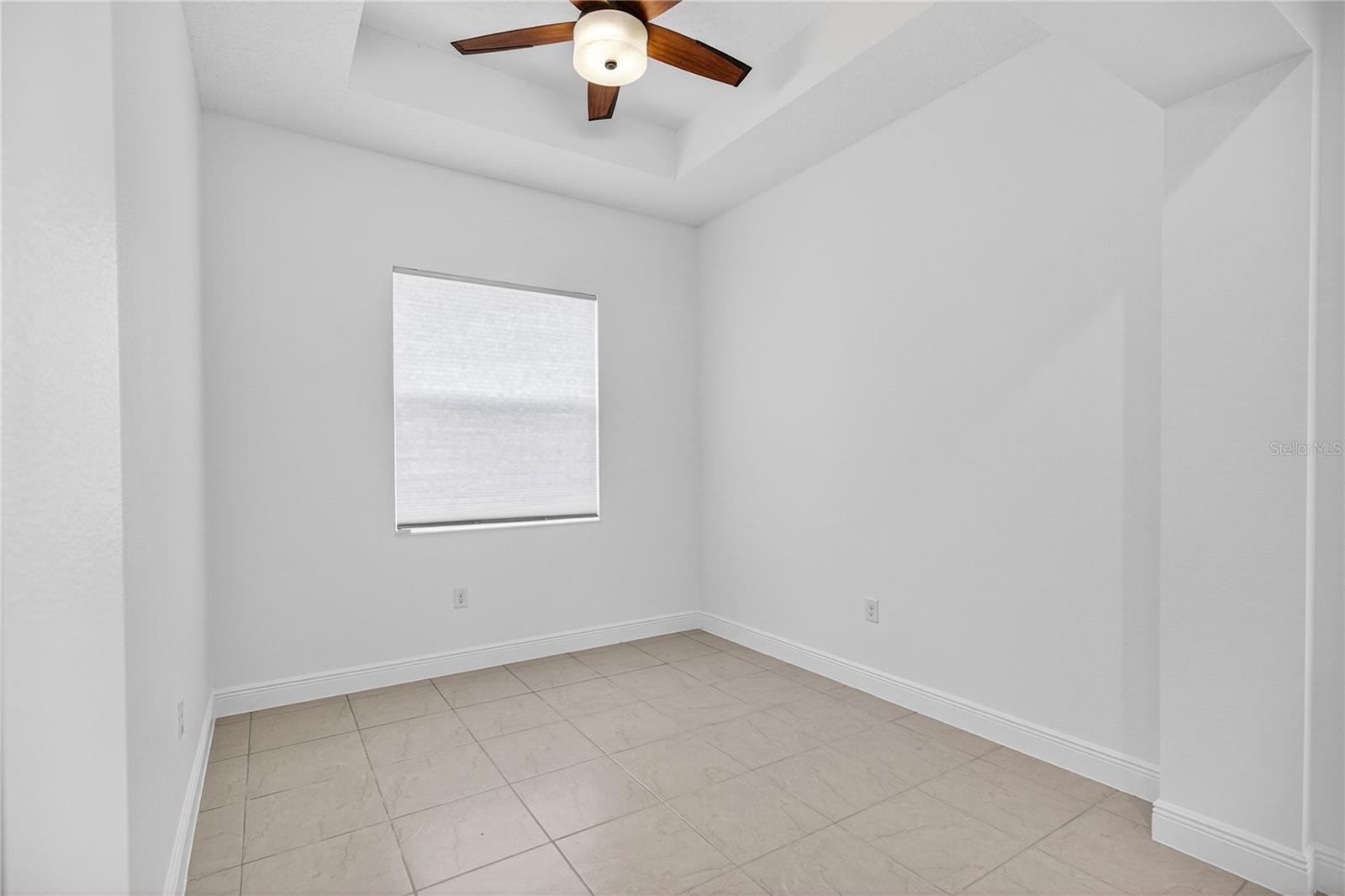 Image 12 of 53 For 8677 Bridgeport Bay Circle